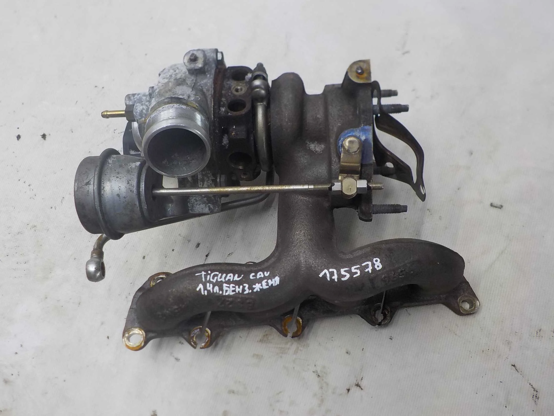 Коллектор выпускной Volkswagen Golf Mk5 (2003—2009)