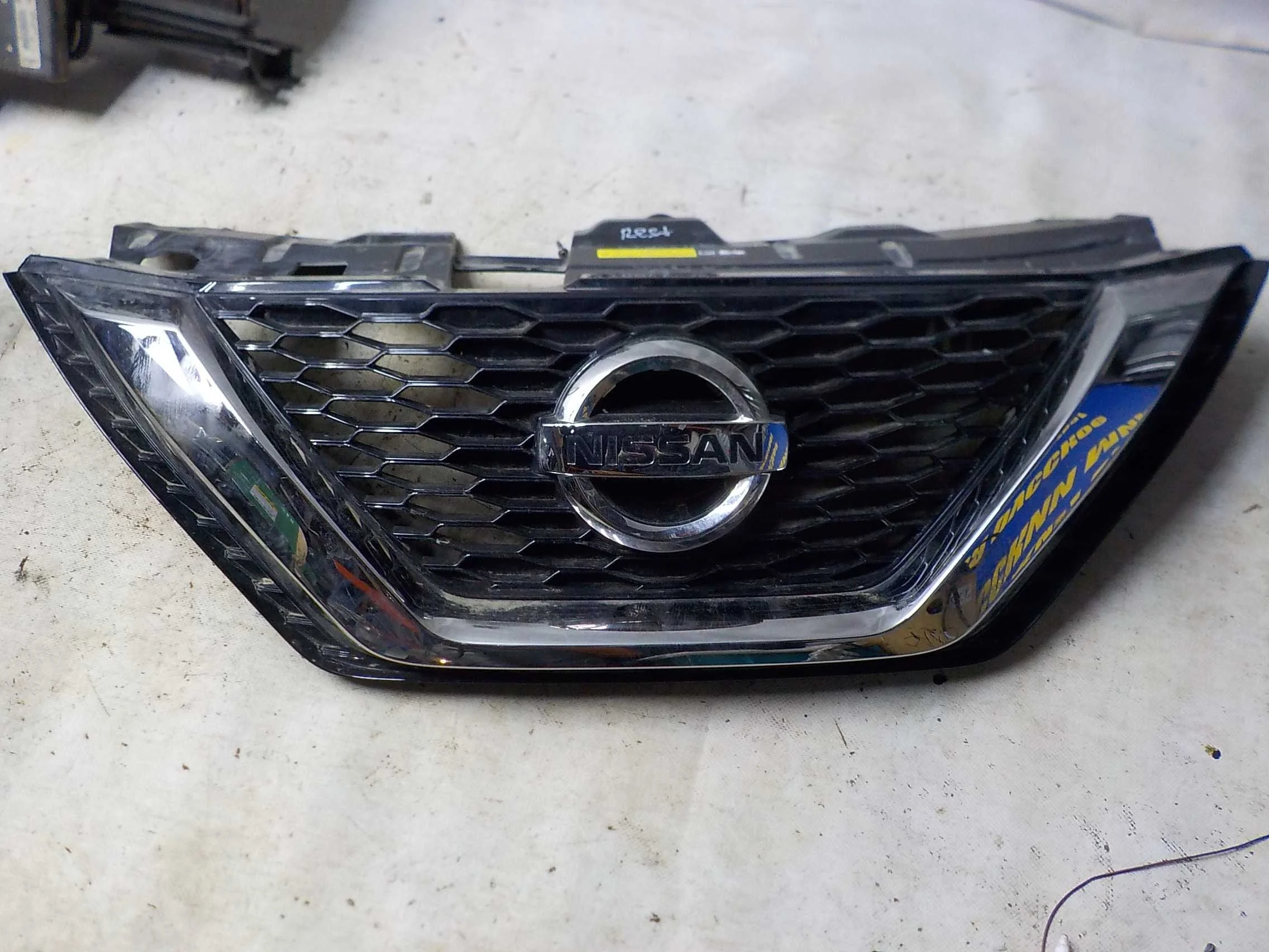 Решетка радиатора Nissan Qashqai II рестайлинг (2017—2025)