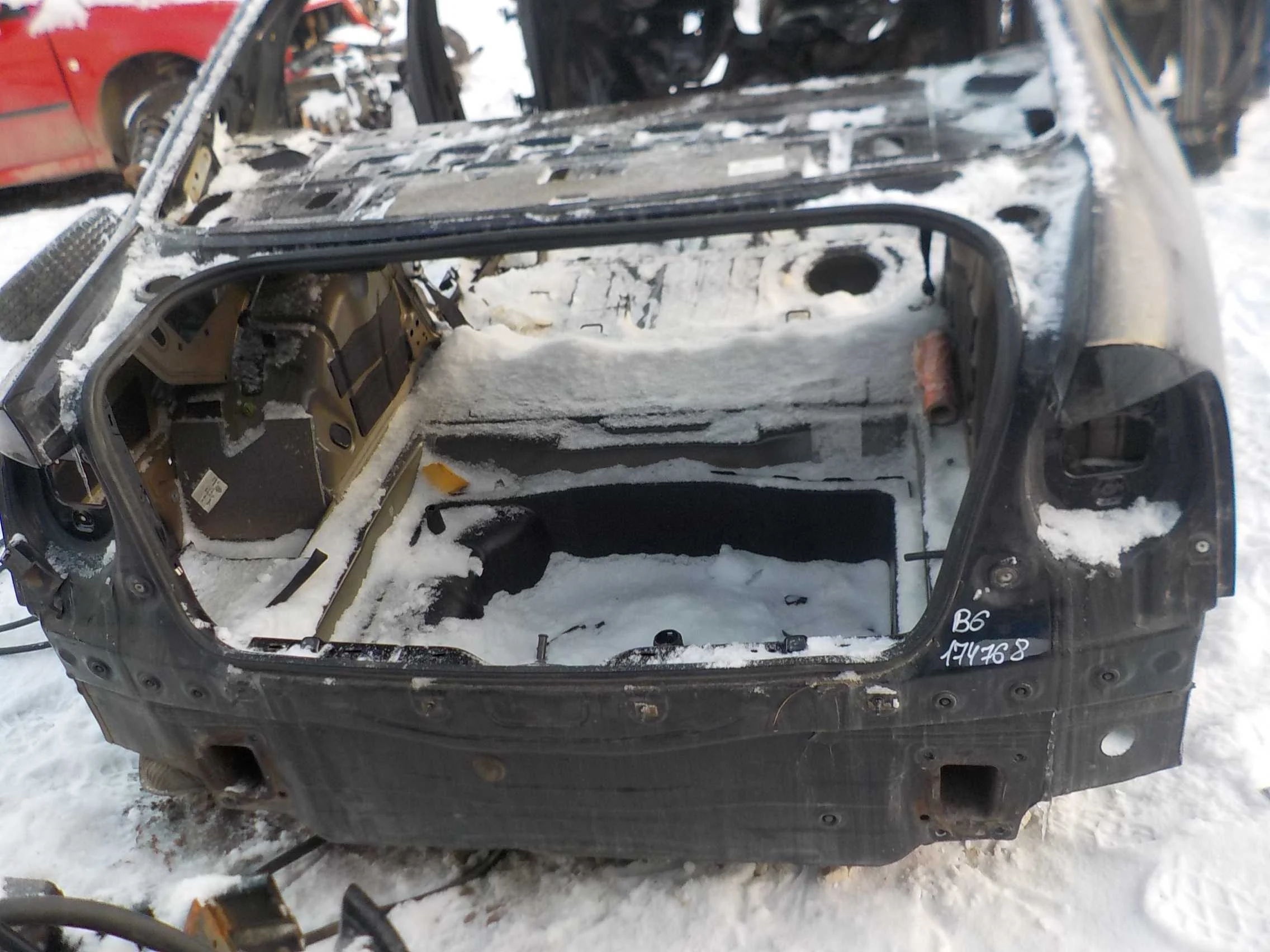 задняя панель кузова Volkswagen Passat B6 (2005—2010)