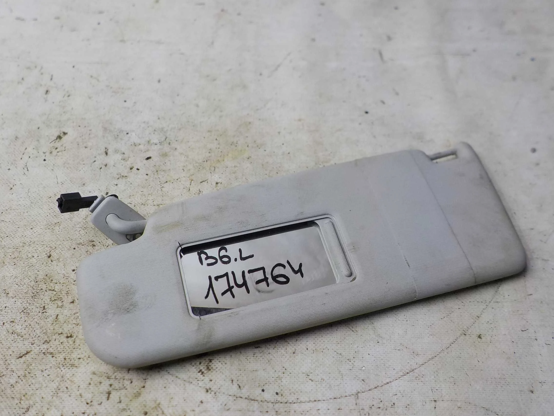 козырек Volkswagen Golf Mk5 (2003—2009)  Лево