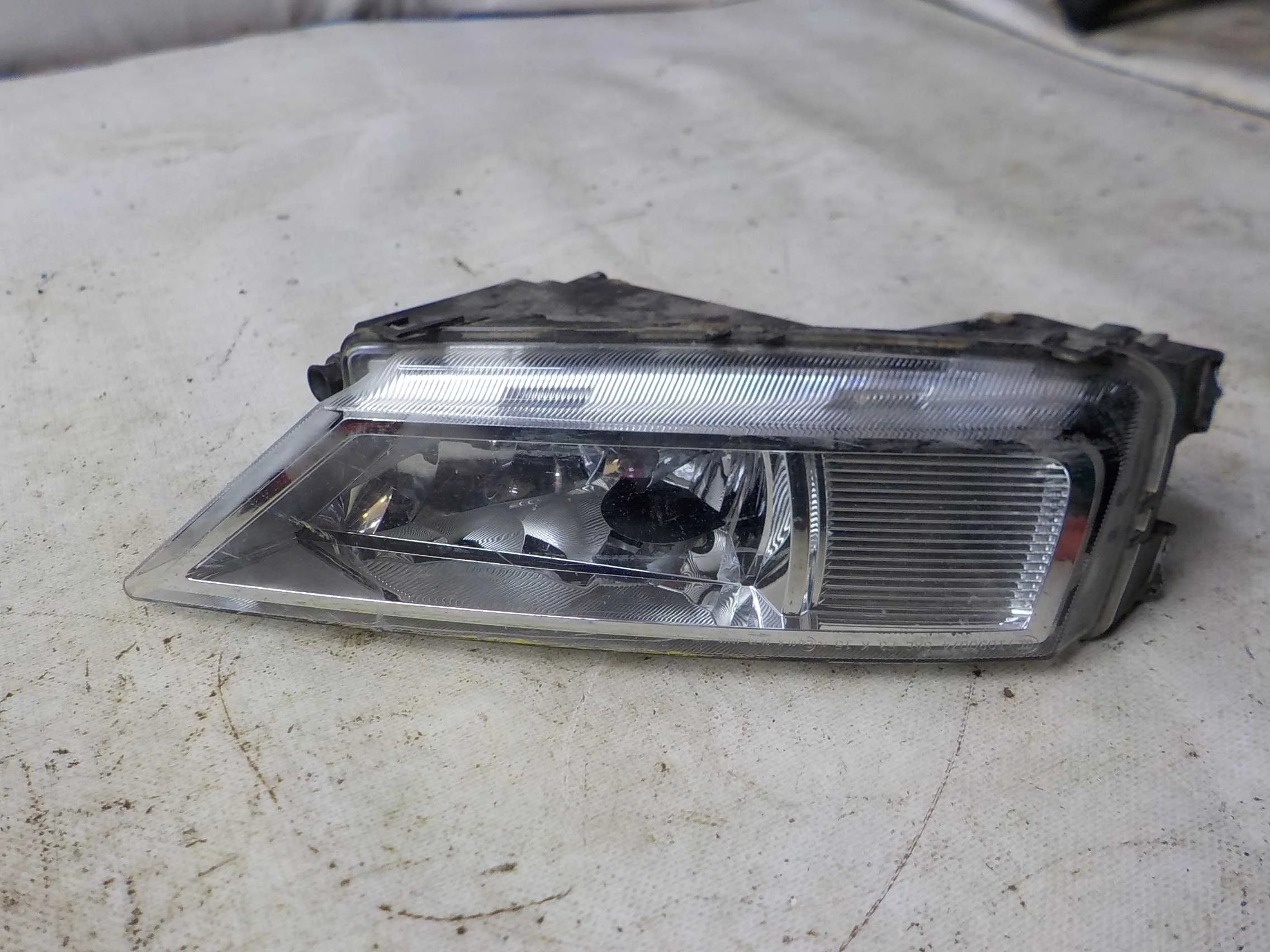 туманка Volkswagen Tiguan II (2016—2020) Перед Право