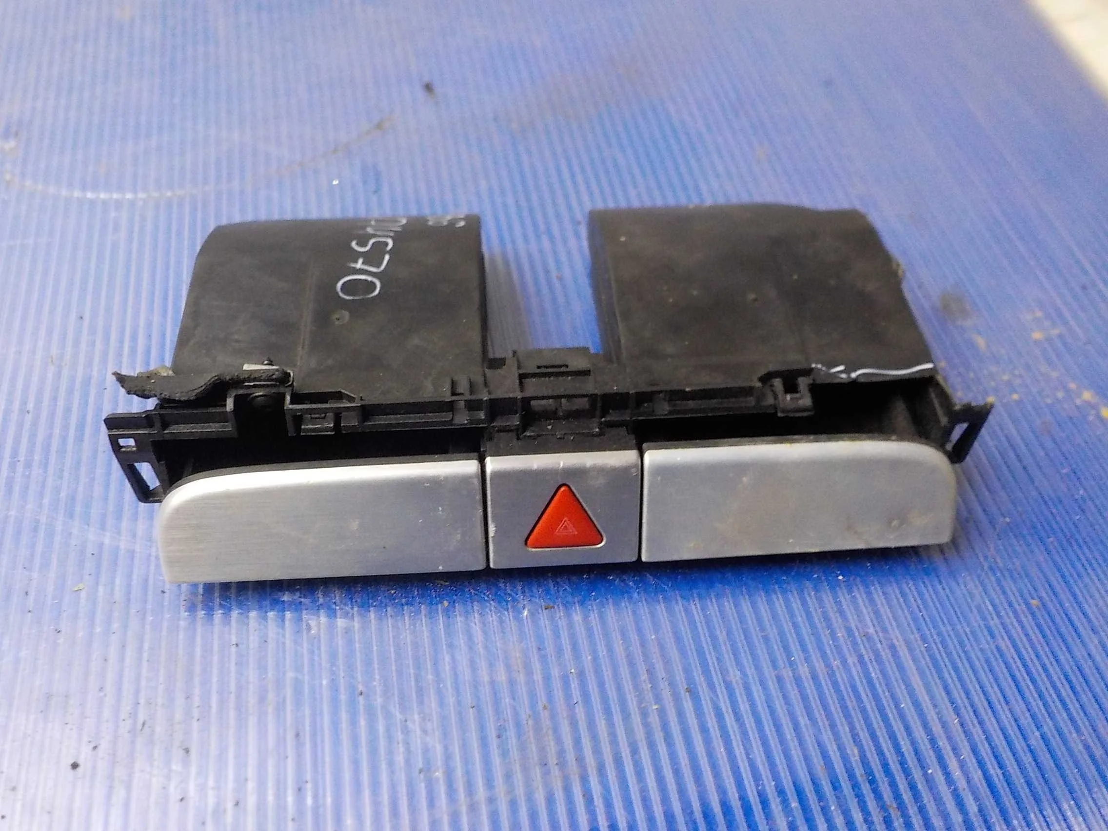 клавиши управления Volkswagen Passat B6 (2005—2010)