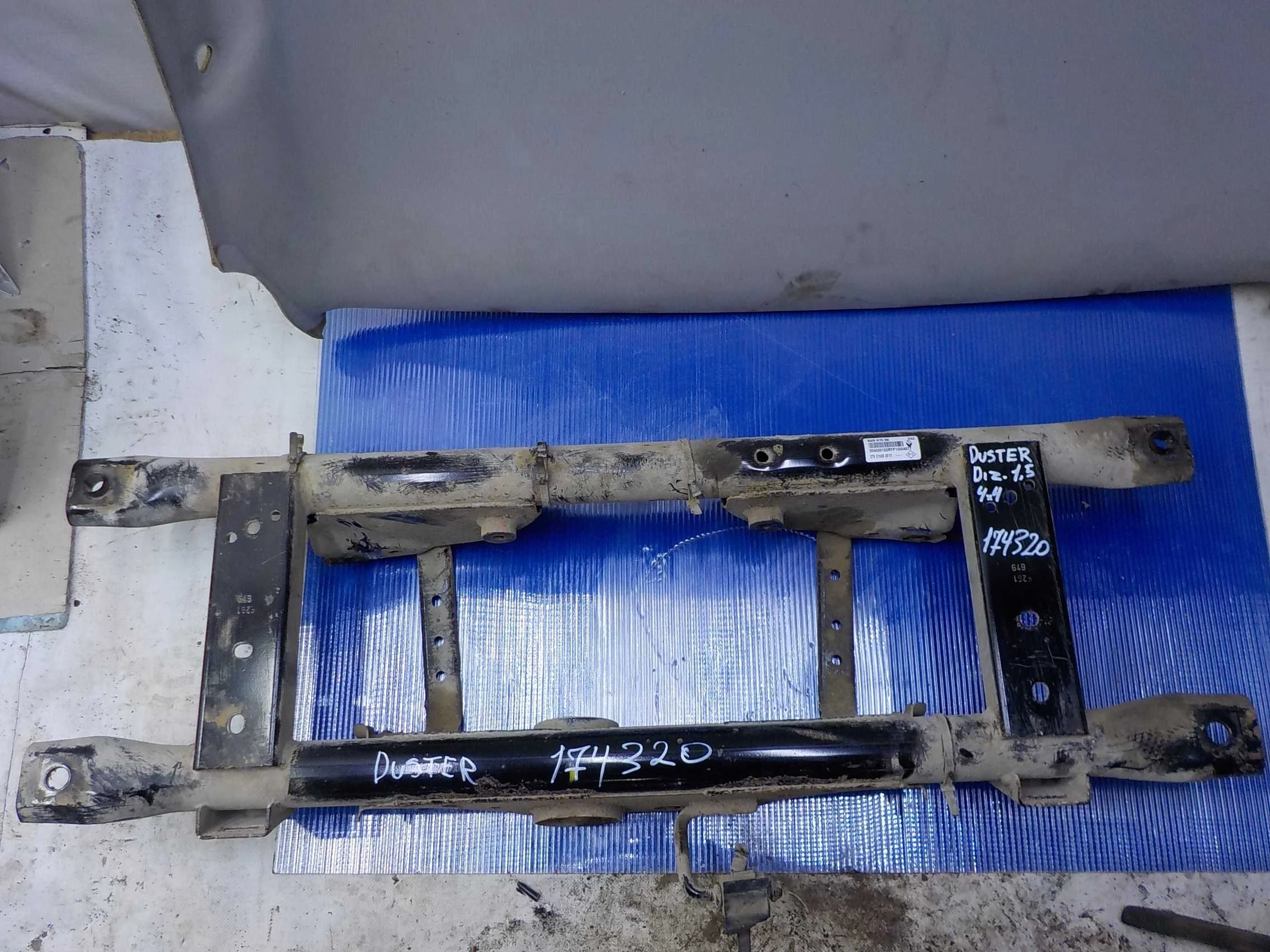 Балка задняя Renault Duster I (2010—2015) Зад