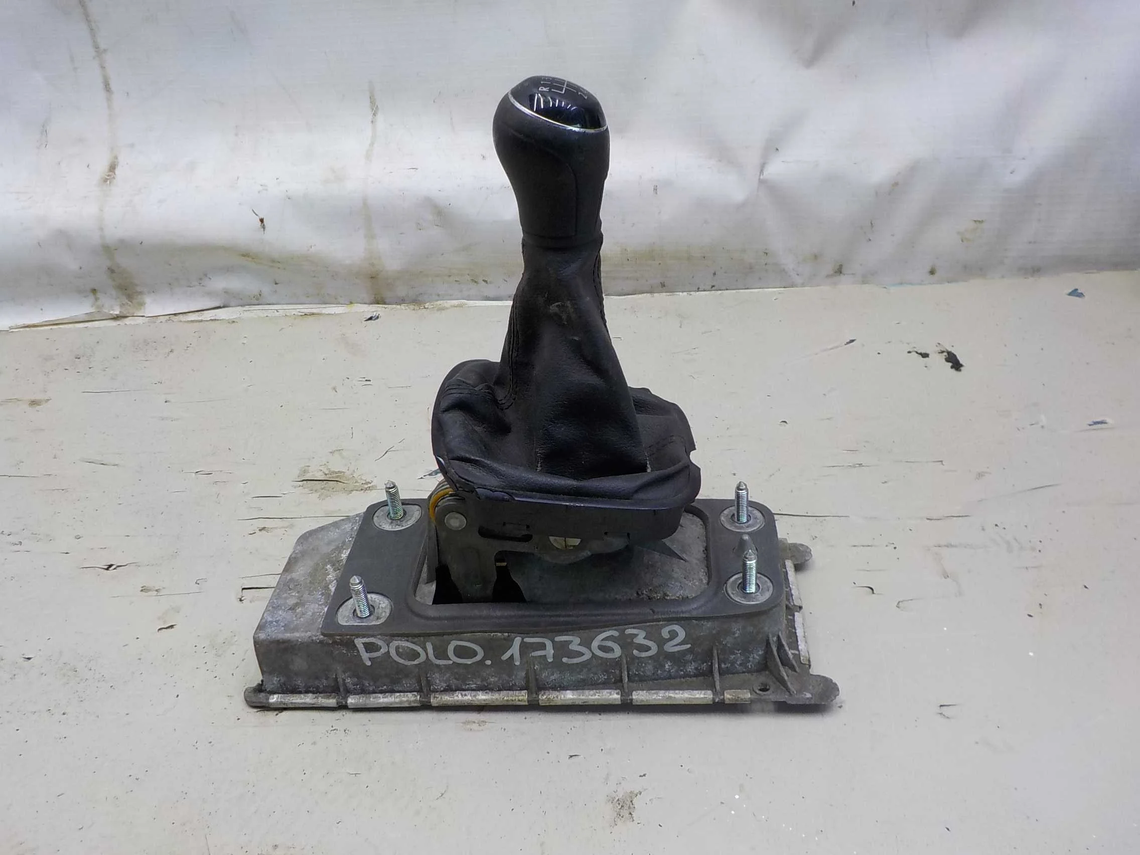 рычаг переключения кпп Volkswagen Polo V (2009—2015)