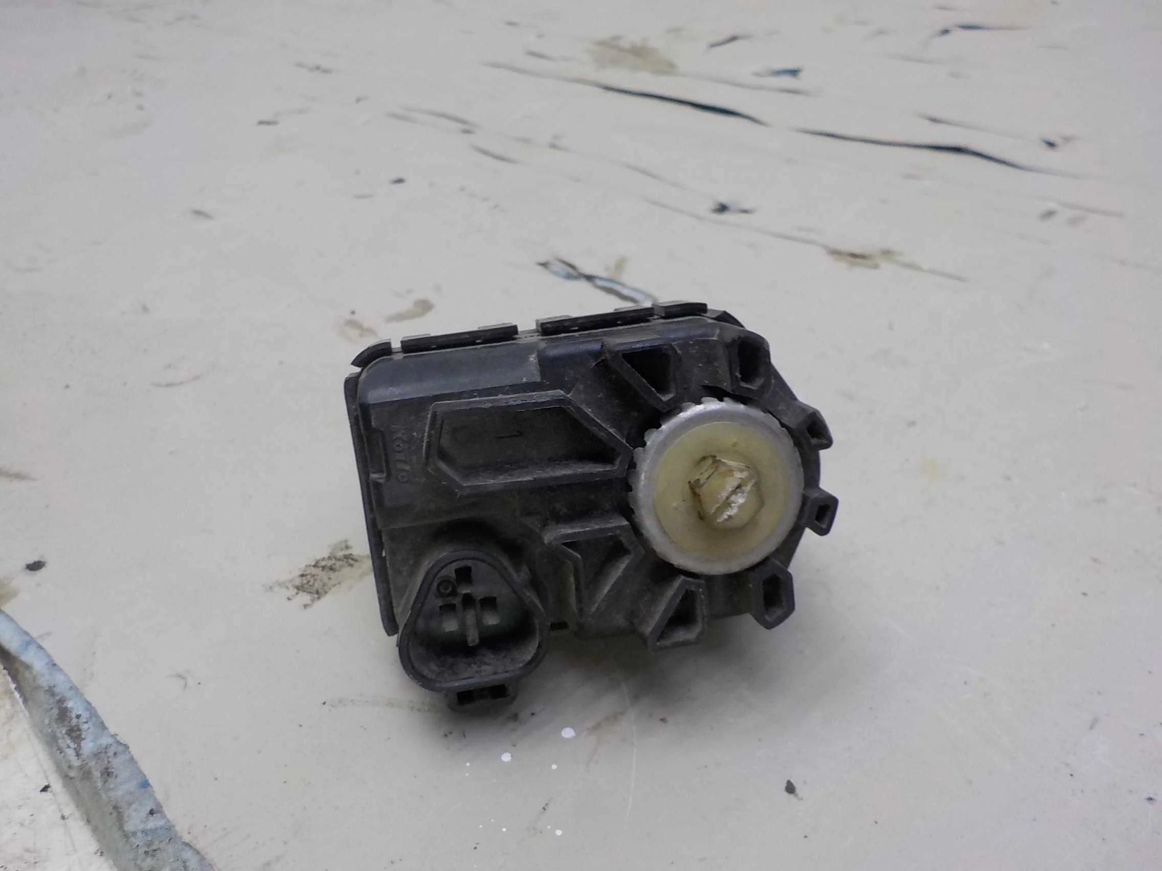 корректор фар Toyota Land Cruiser 200 (2007—2012)