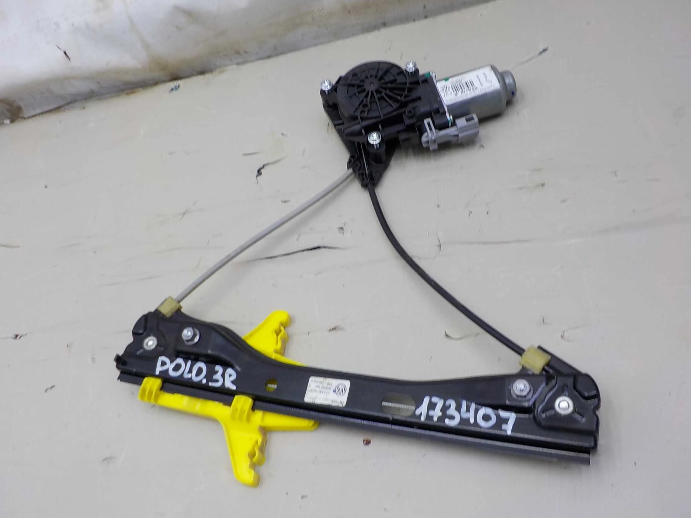 Стеклоподъемник Volkswagen Polo V (2009—2015) Зад Право