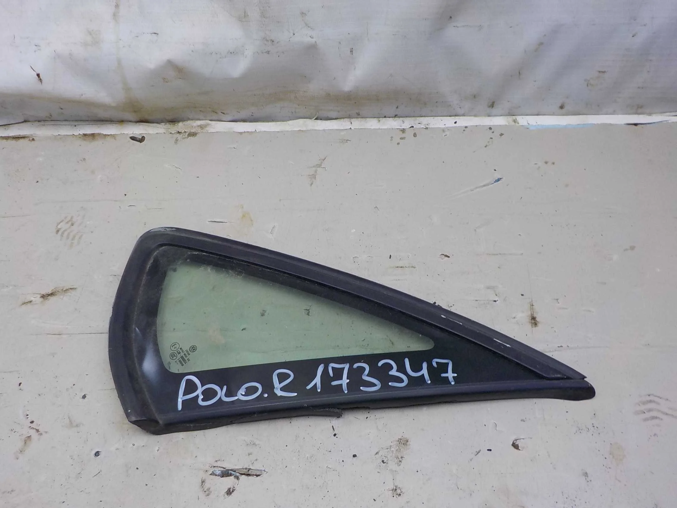 стекло Volkswagen Polo V рестайлинг (2015—2020) Зад Право