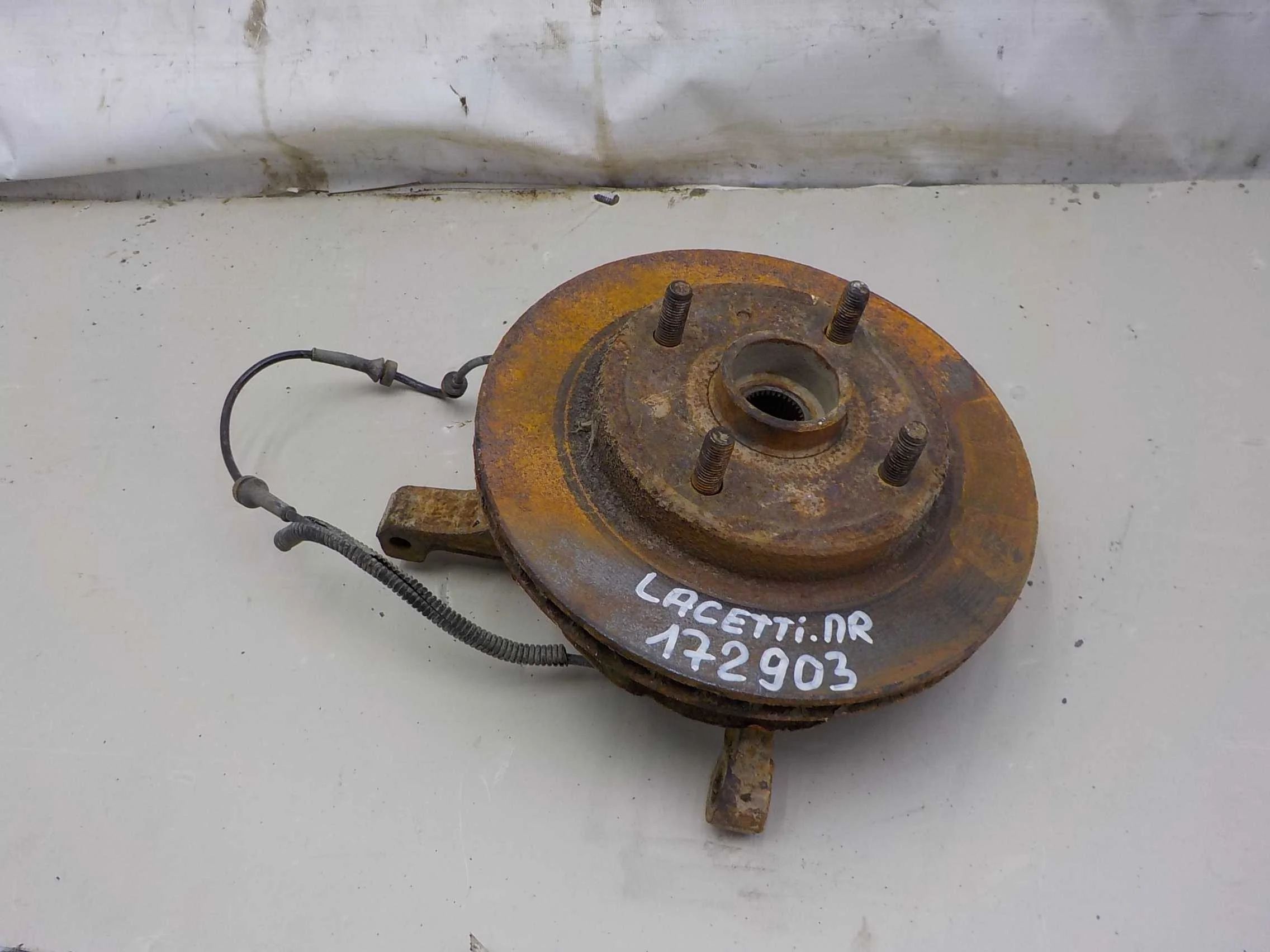 кулак поворотный Chevrolet Lacetti I (2004—2013) Перед Право