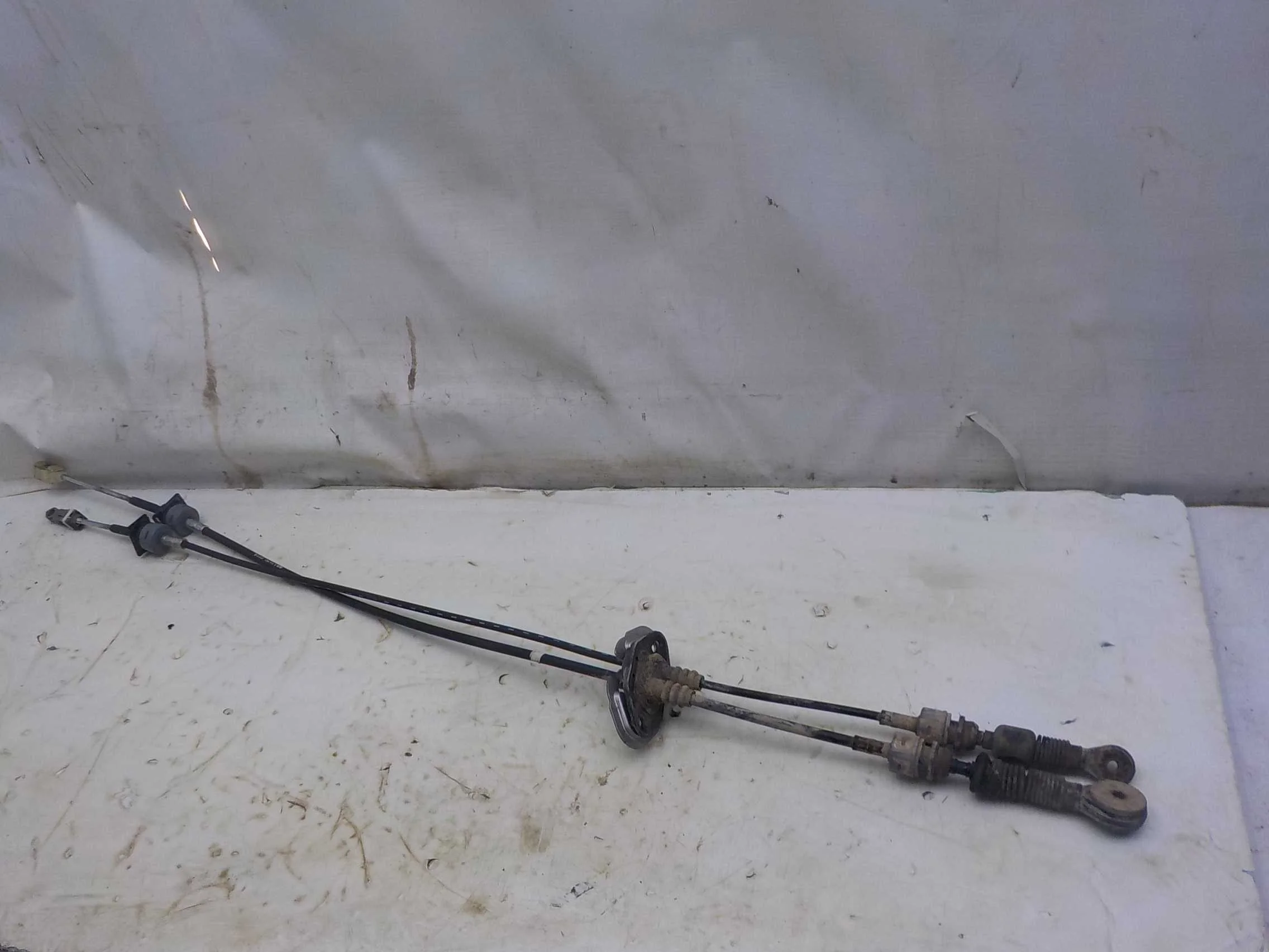 трос переключения кпп Kia Rio II (2005—2009)