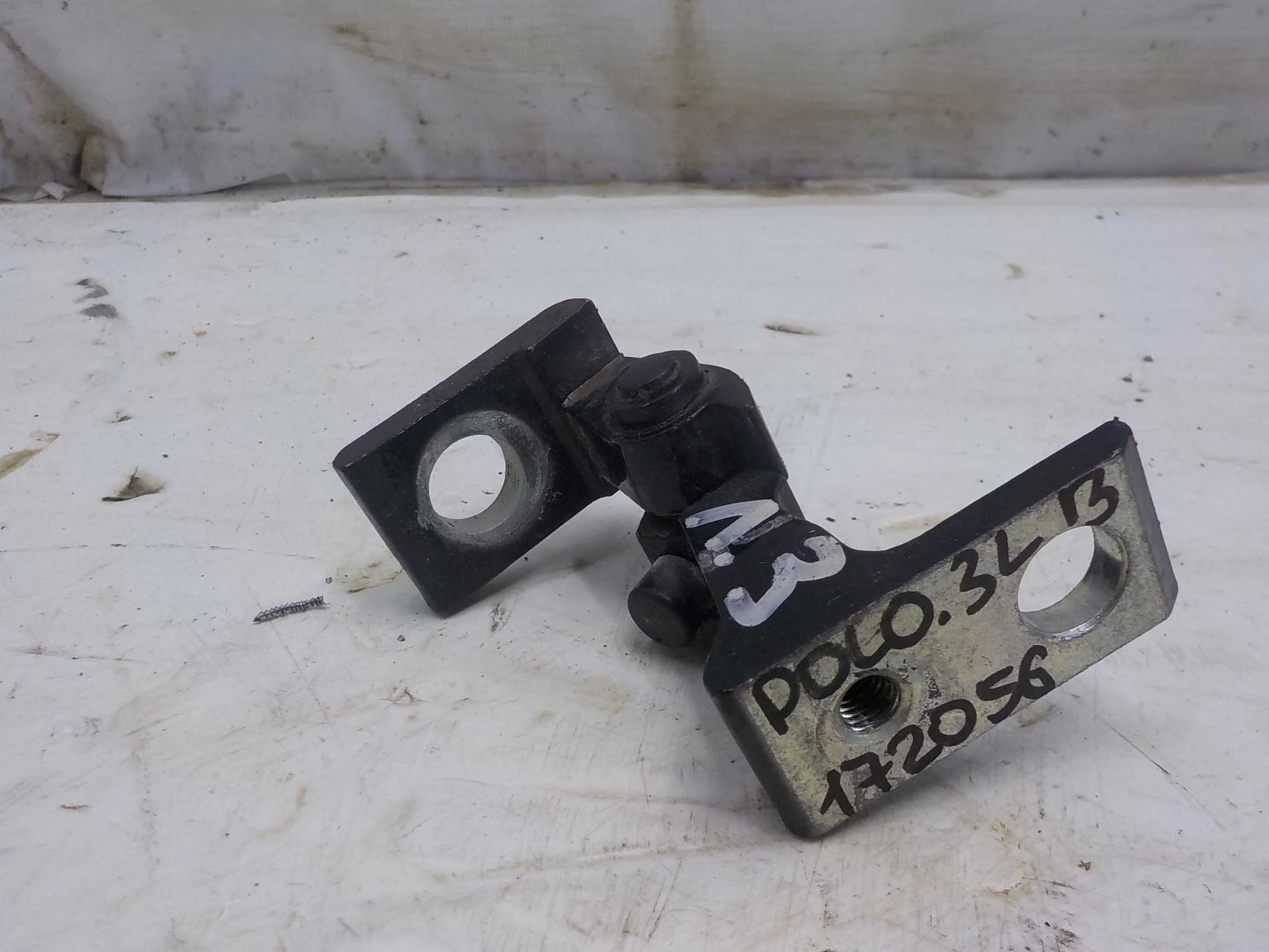 Петля двери Skoda Octavia III рестайлинг (2017—2020) Зад Лево Верх