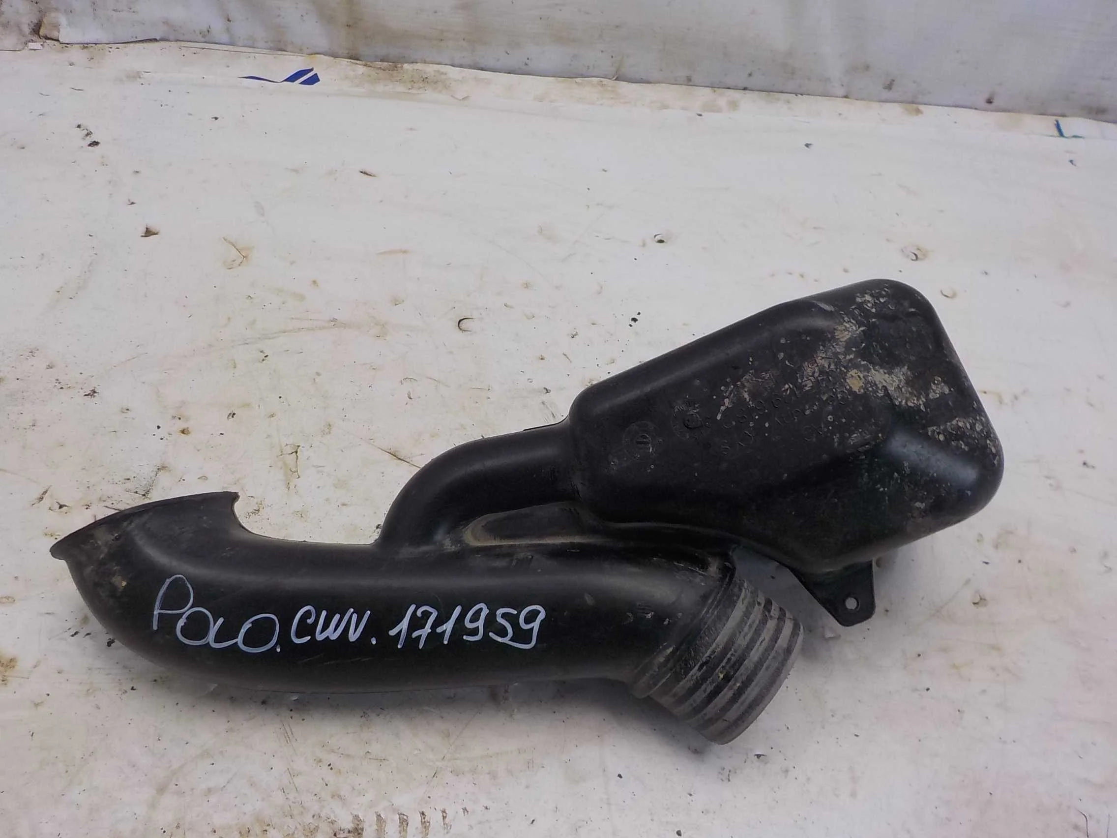 Резонатор воздушного фильтра Skoda Rapid I рестайлинг (2017—2020)