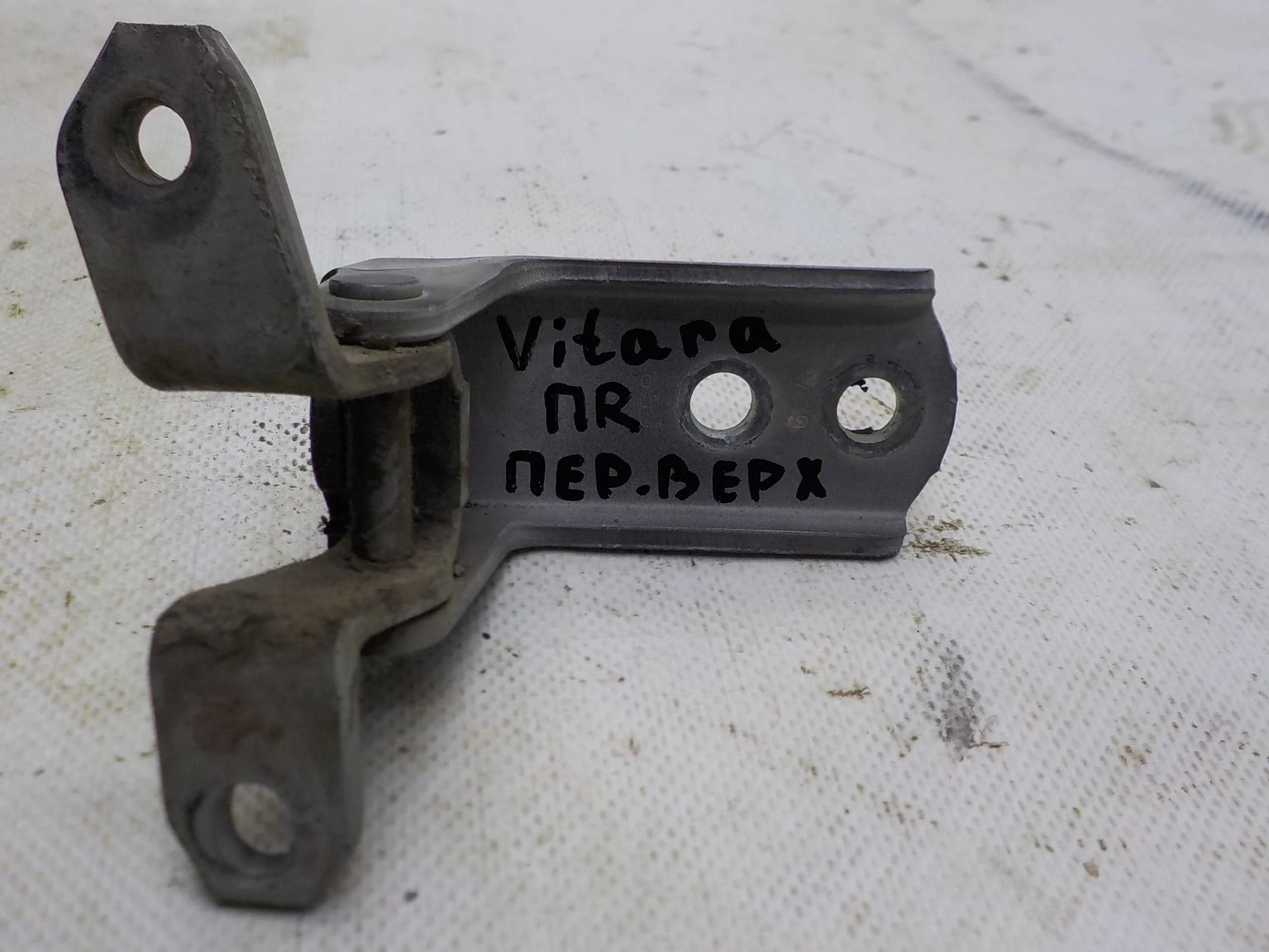 Петля двери Suzuki Grand Vitara II рестайлинг (2008—2012) Перед Право Верх