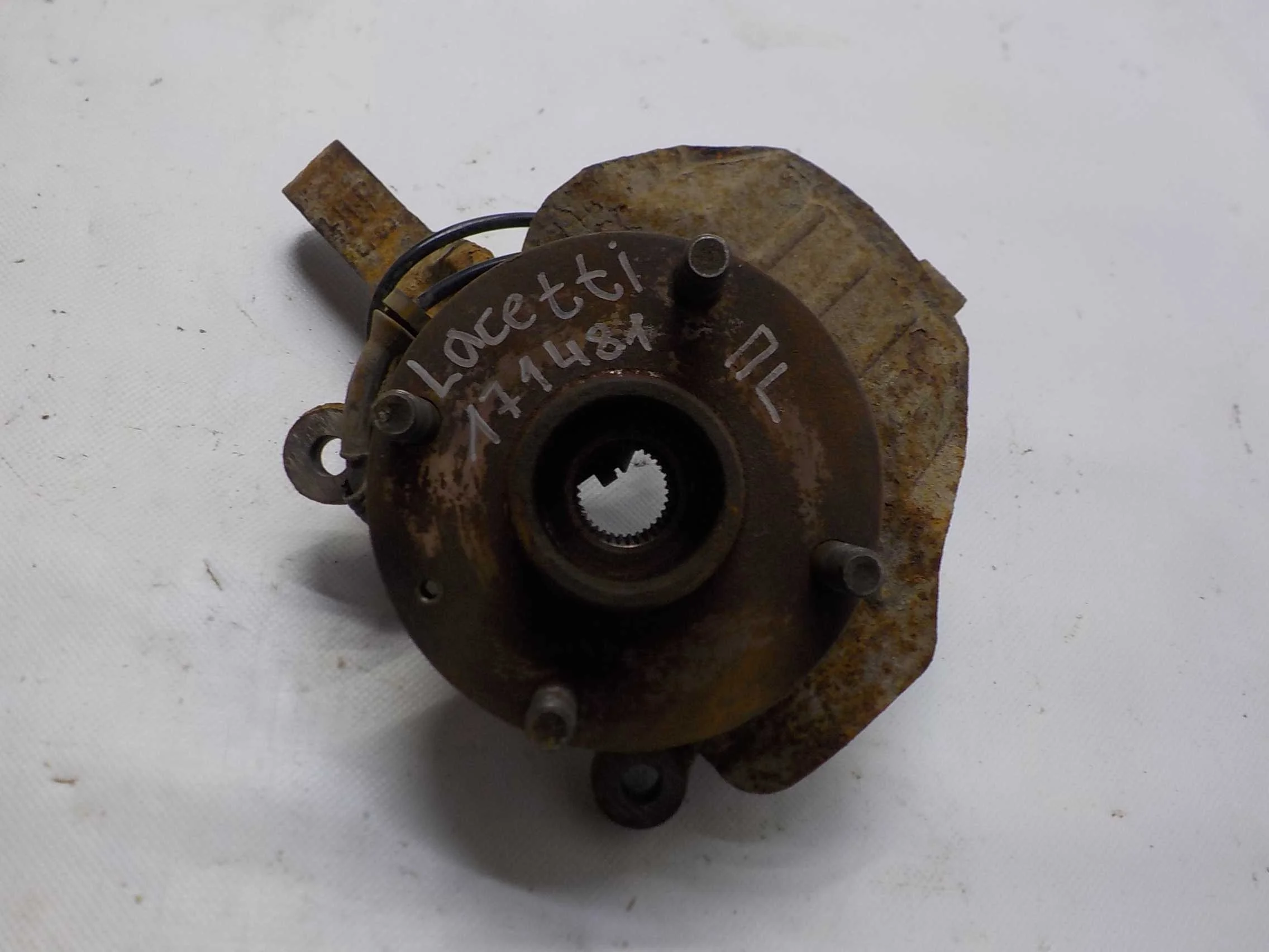 кулак поворотный Chevrolet Lacetti I (2004—2013) Перед Лево