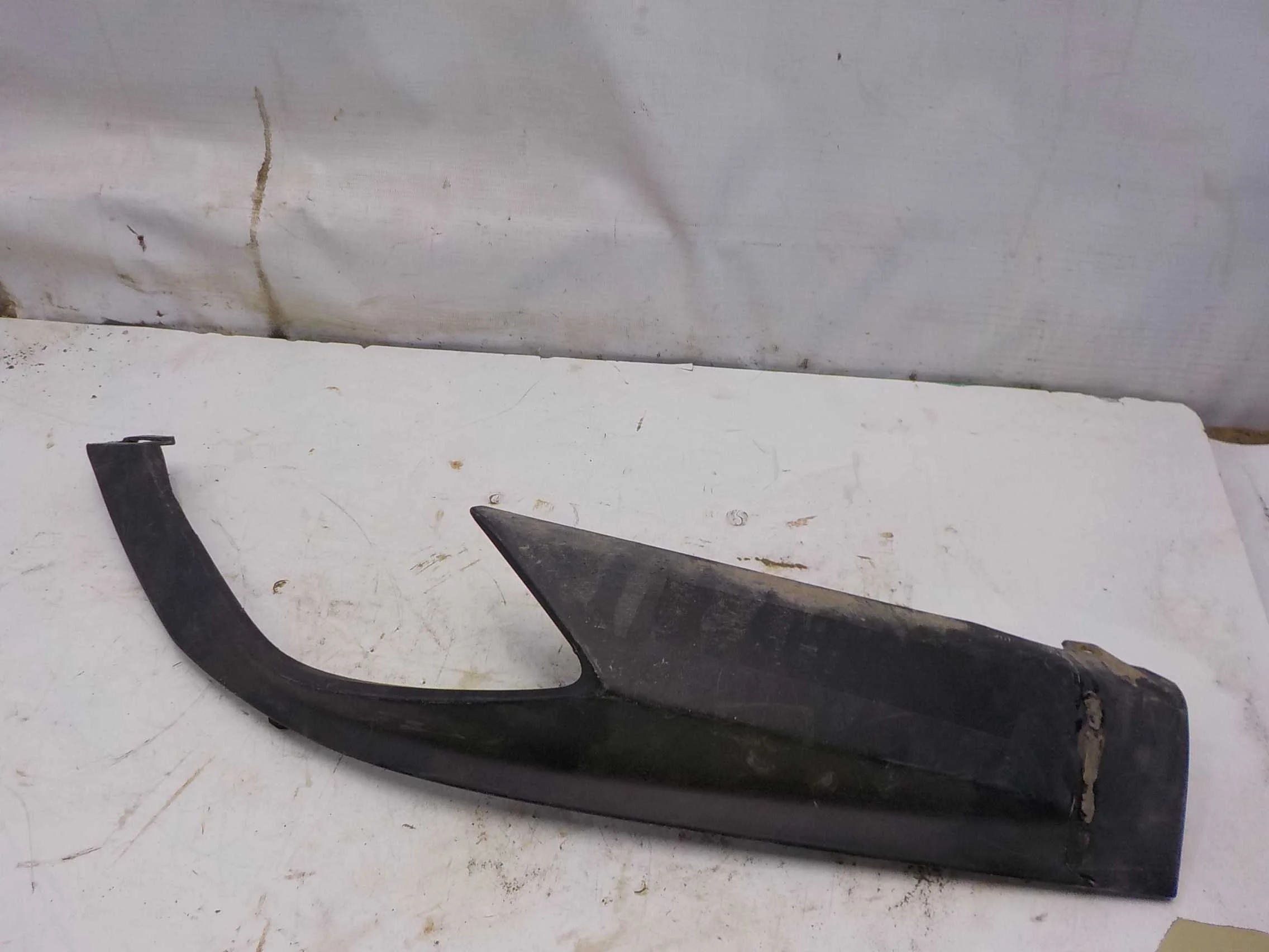 накладка на бампер Lexus RX IV (2015—2019) Зад Право