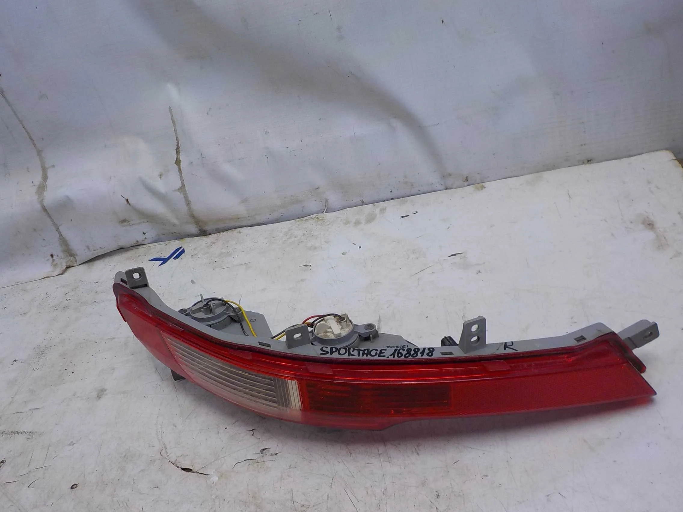 туманка Kia Sportage III (2010—2014) Зад Право