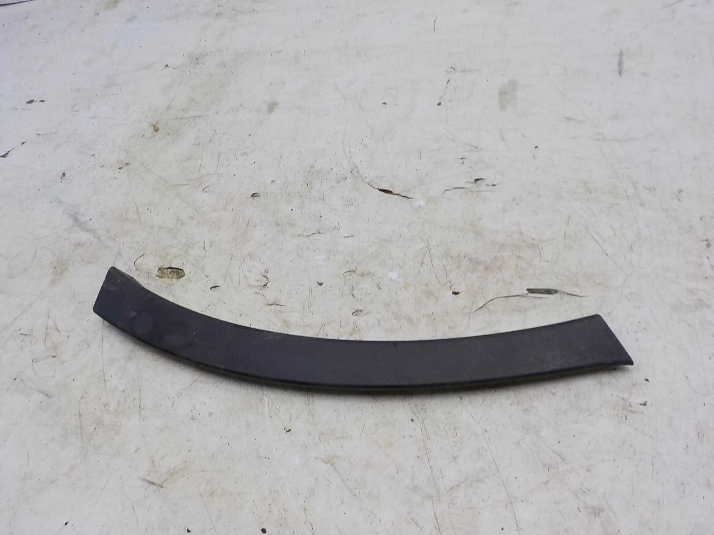 накладка на бампер Toyota RAV4 IV (2012—2015) Перед Лево