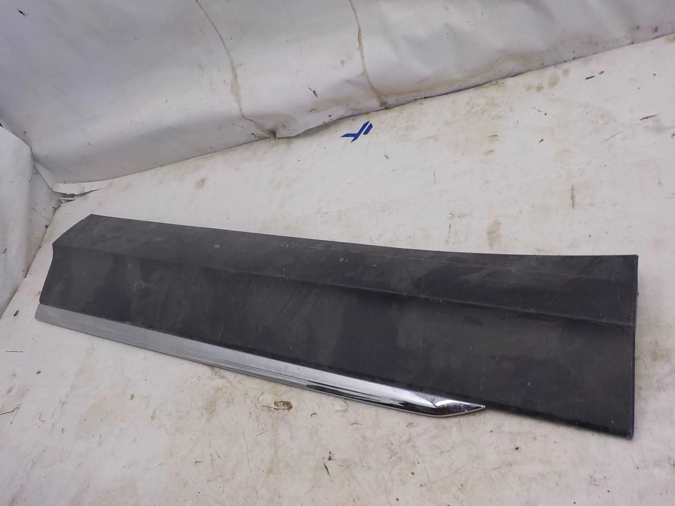 Накладка на дверь Volkswagen Tiguan II (2016—2020) Перед Лево