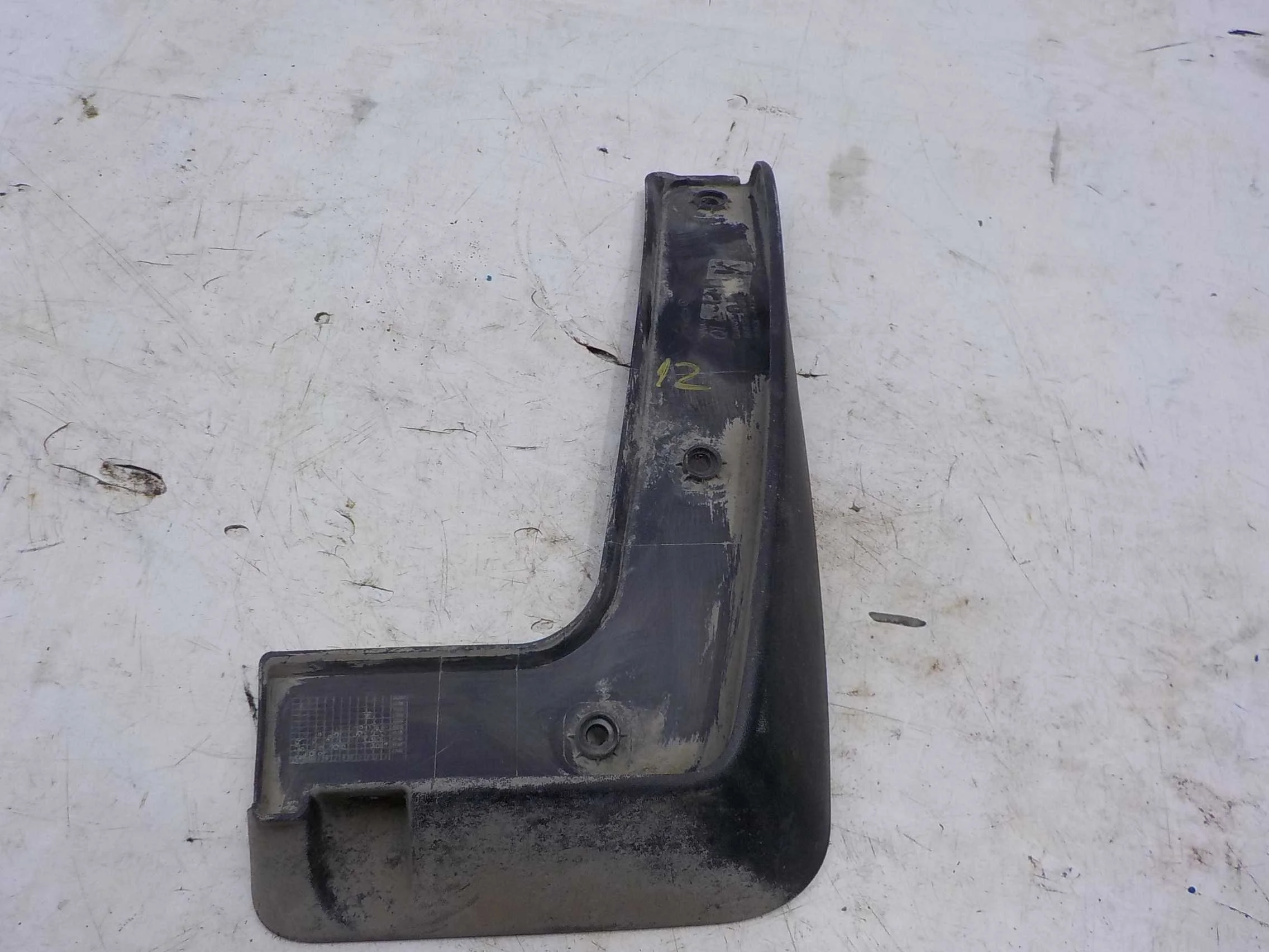 Брызговик Kia Sportage IV (2015—2018) Перед Право