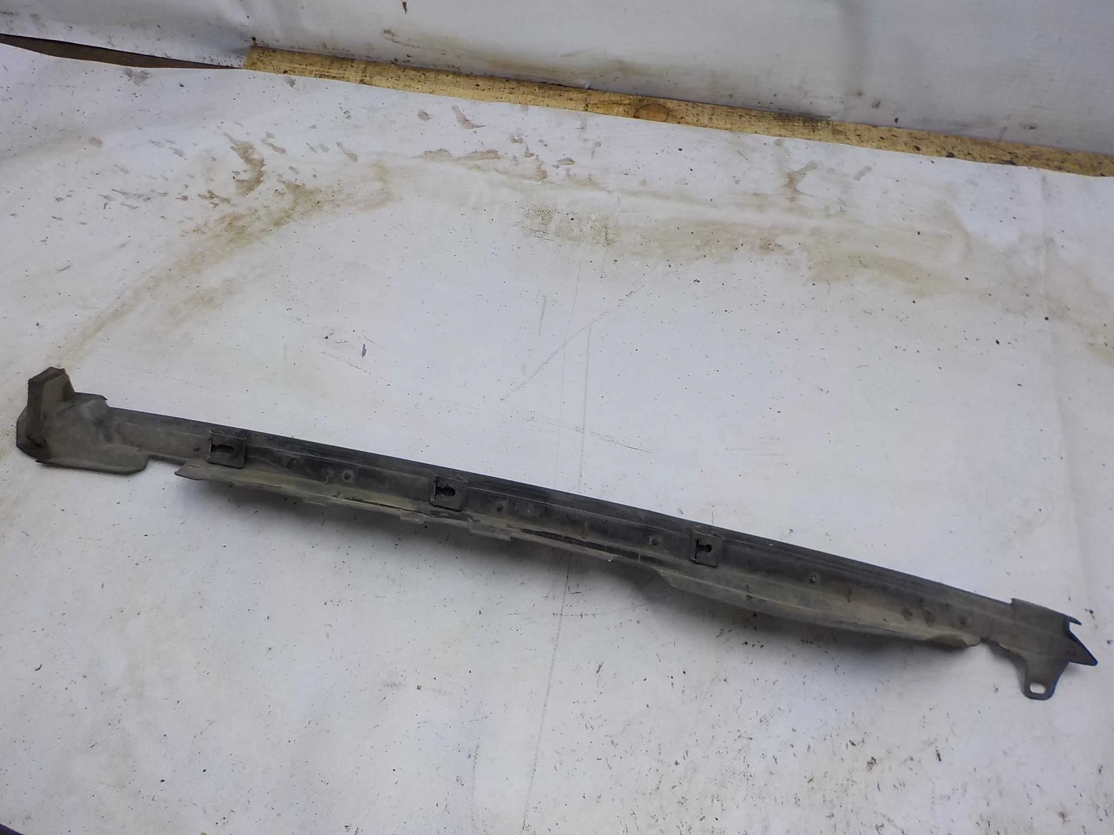 Пыльник крыла Toyota Land Cruiser 200 (2007—2012) Перед Право