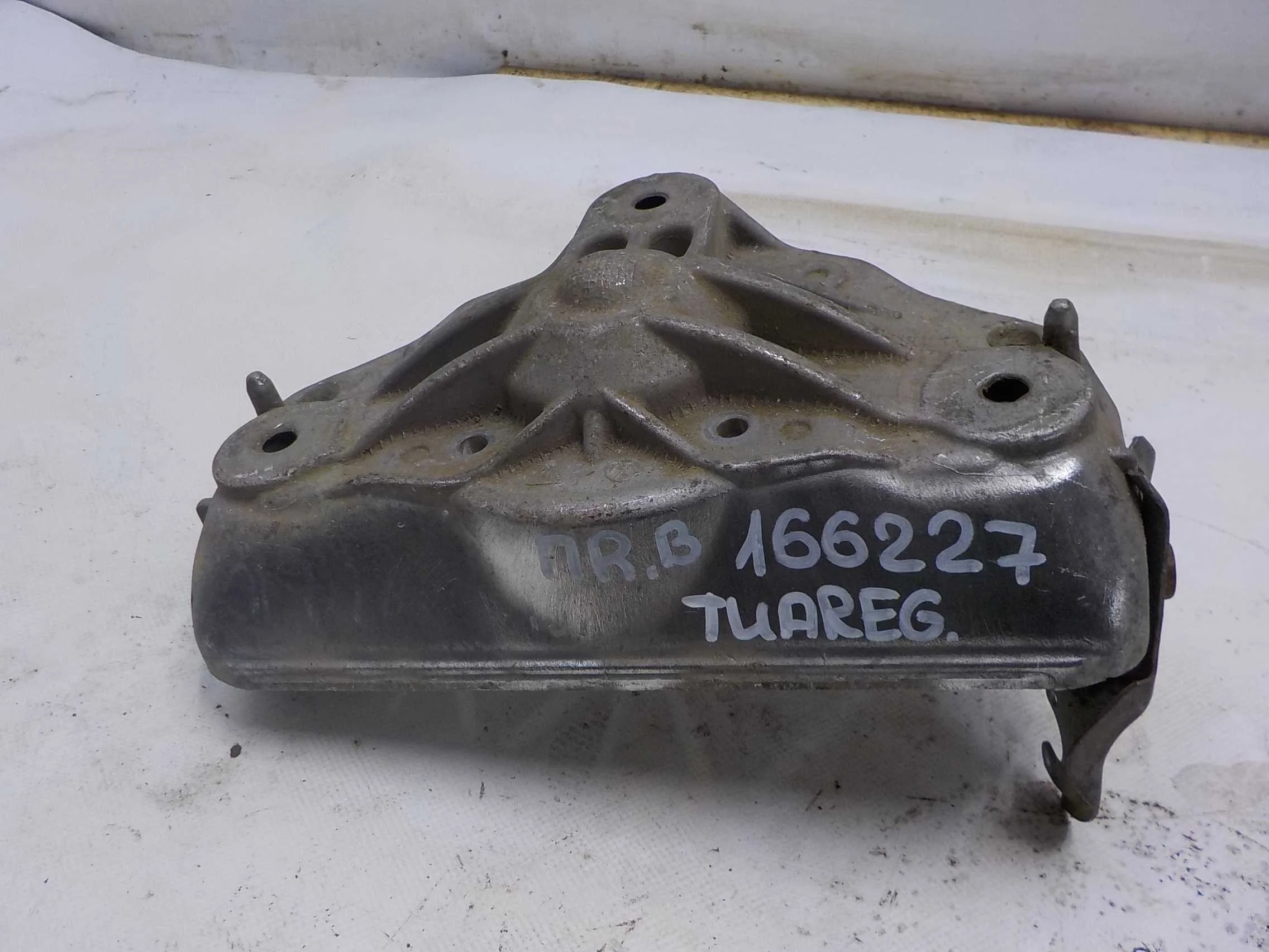 Рычаг Audi Q7 4L (2005—2009) Перед Право Верх