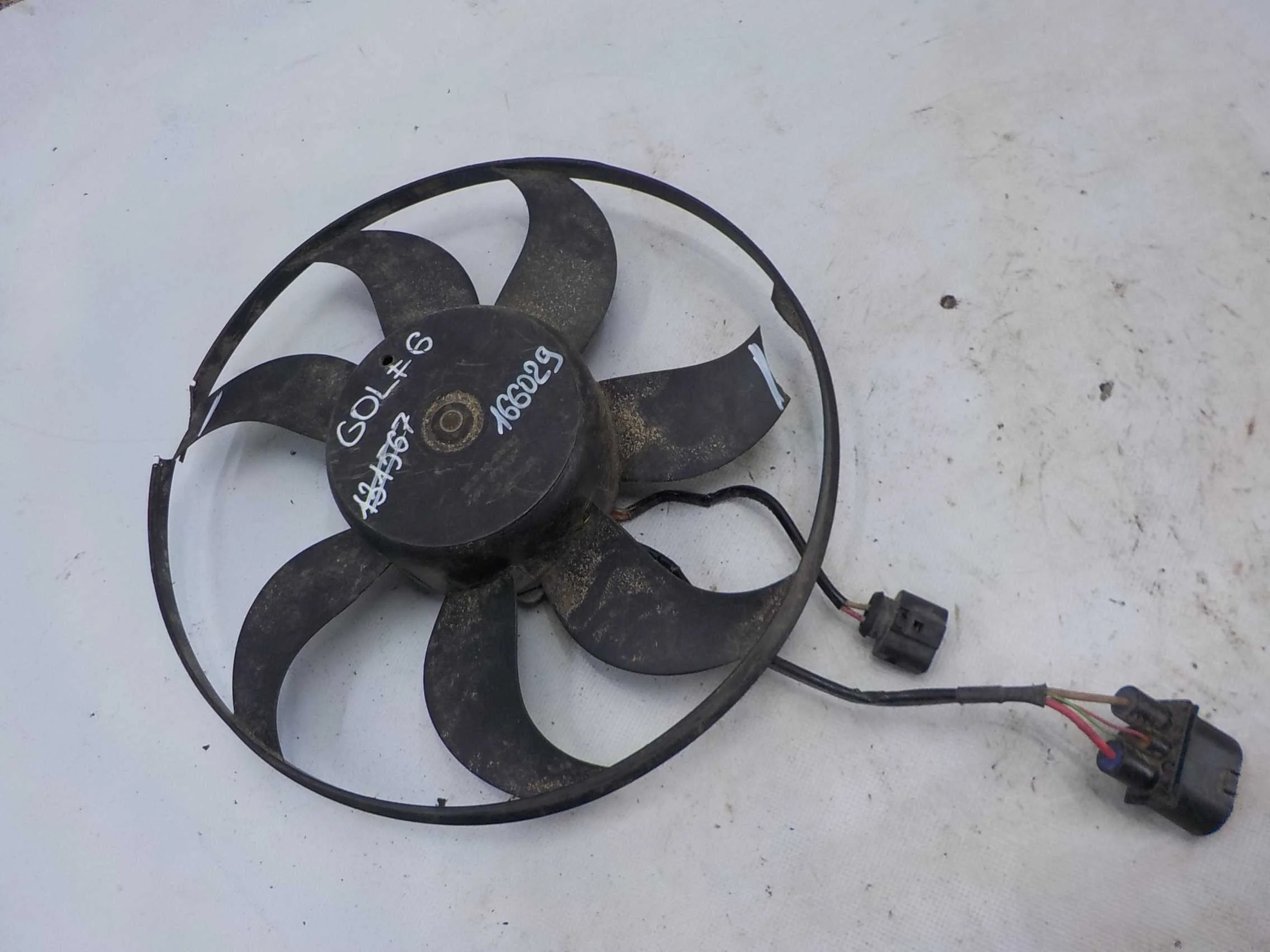 Крыльчатка вентилятора Volkswagen Golf Mk5 (2003—2009)