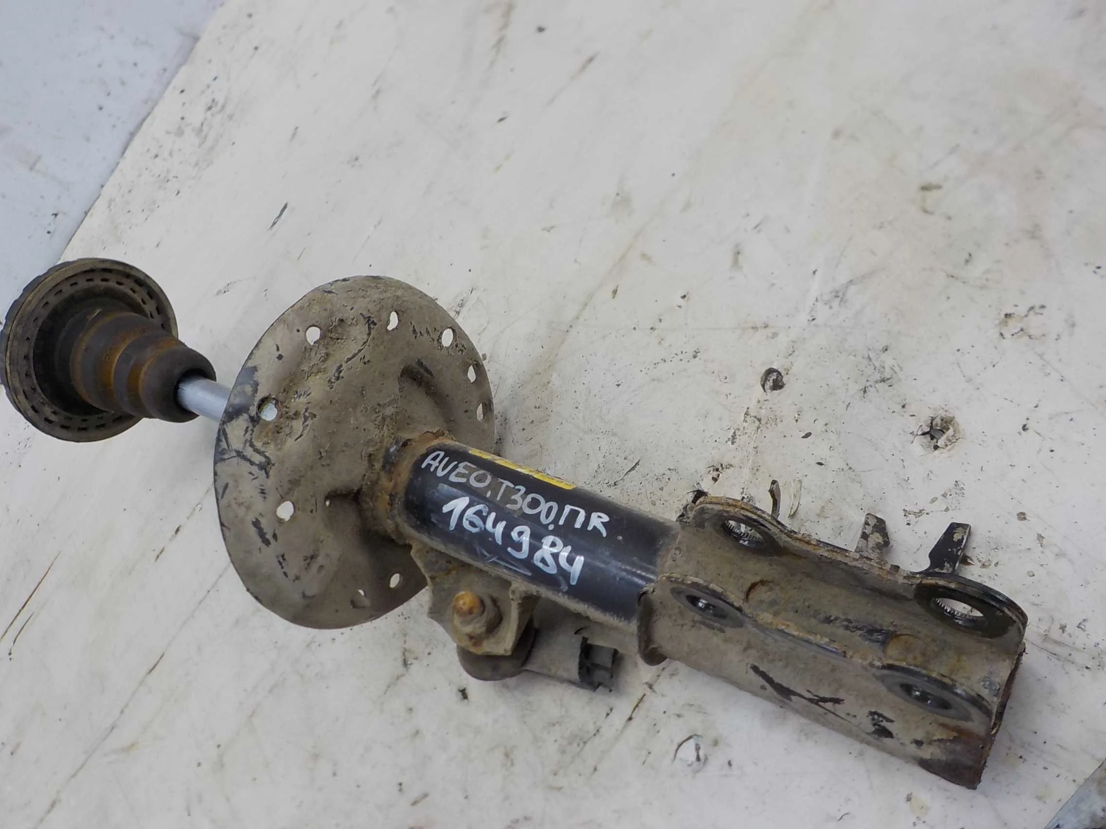 амортизатор Chevrolet Aveo II (2011—2020) Перед Право