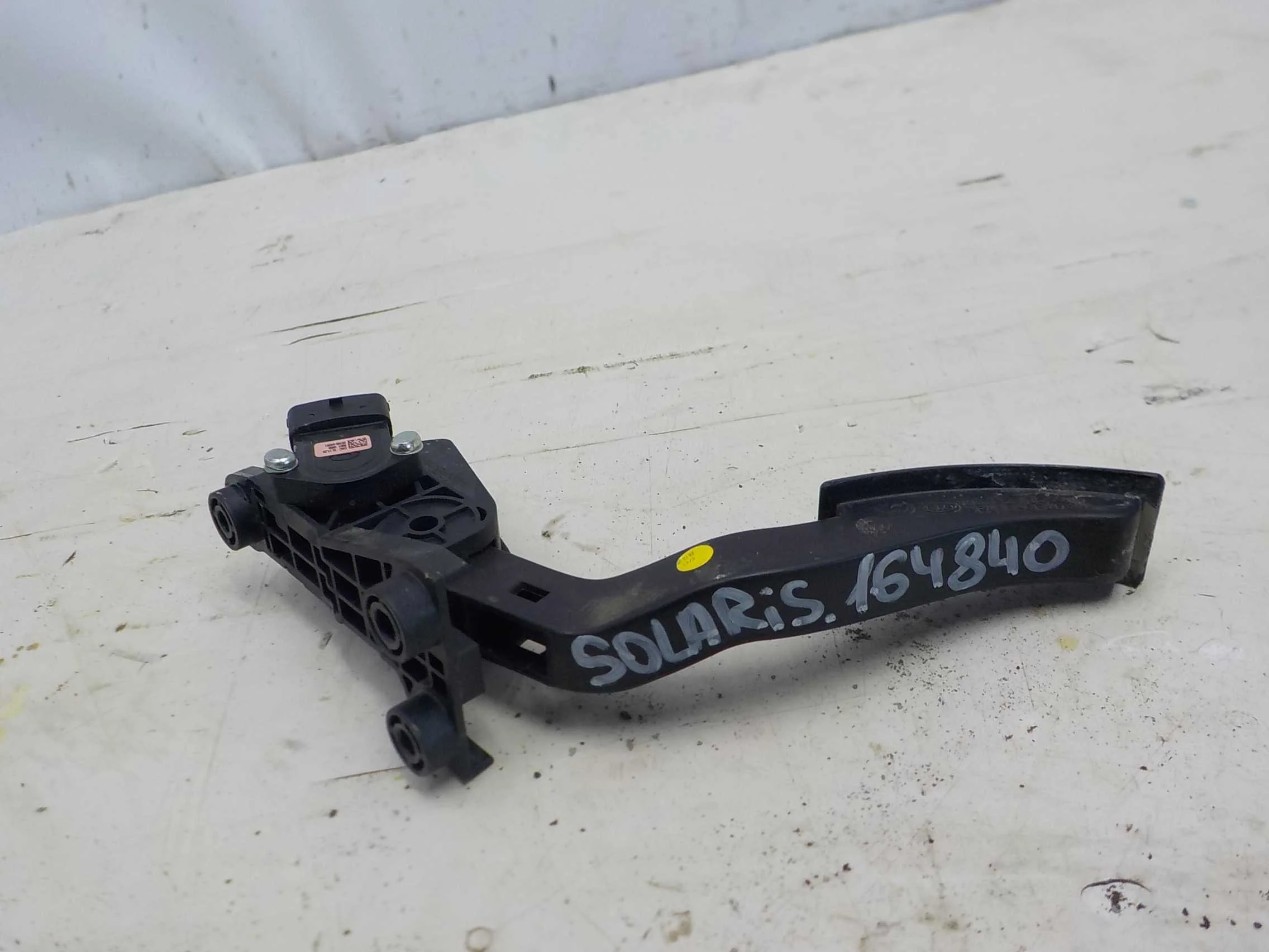 педаль акселератора Kia Rio III (2011—2015)