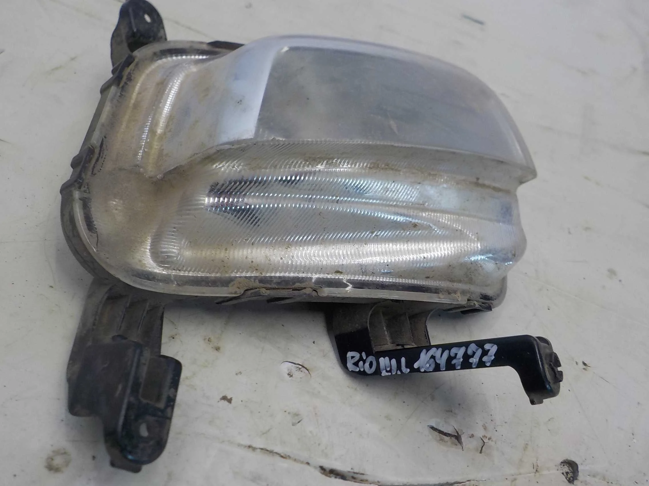 туманка Kia Rio III рестайлинг (2015—2017) Перед Лево