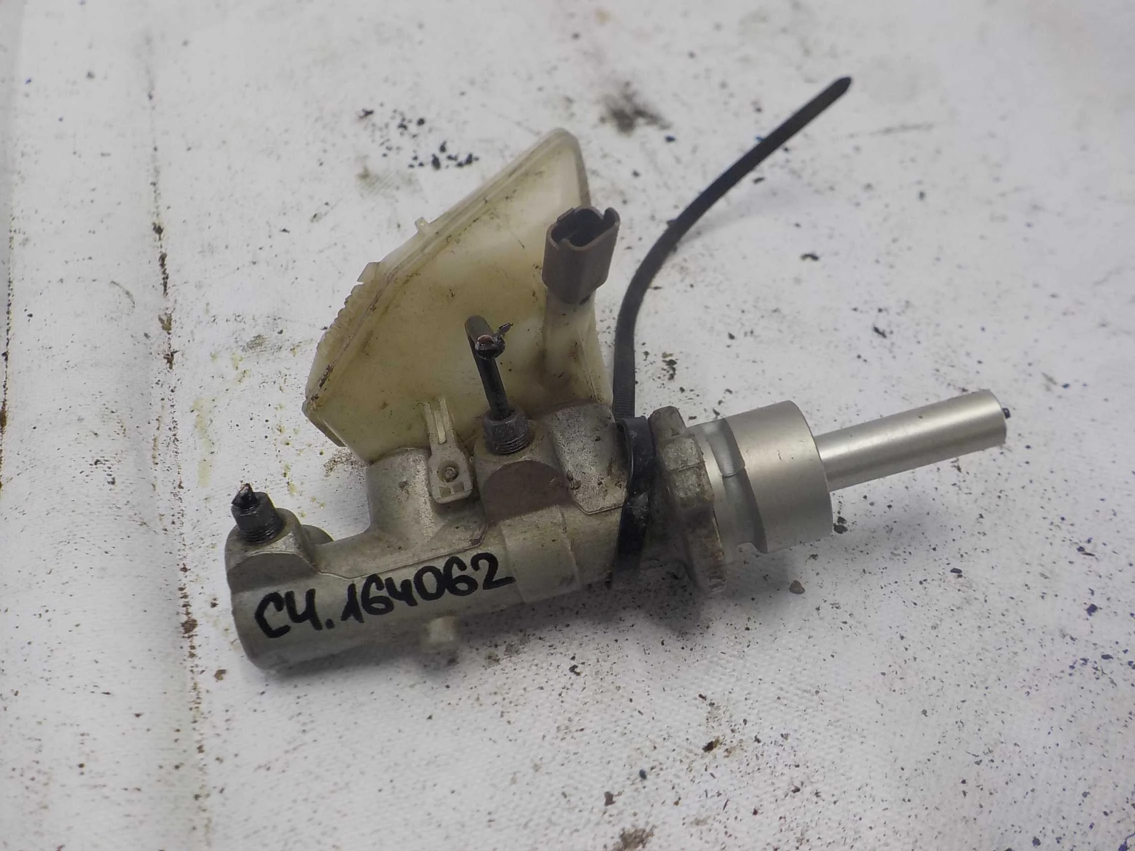 тормозной цилиндр Citroen C4 I (2004—2014)