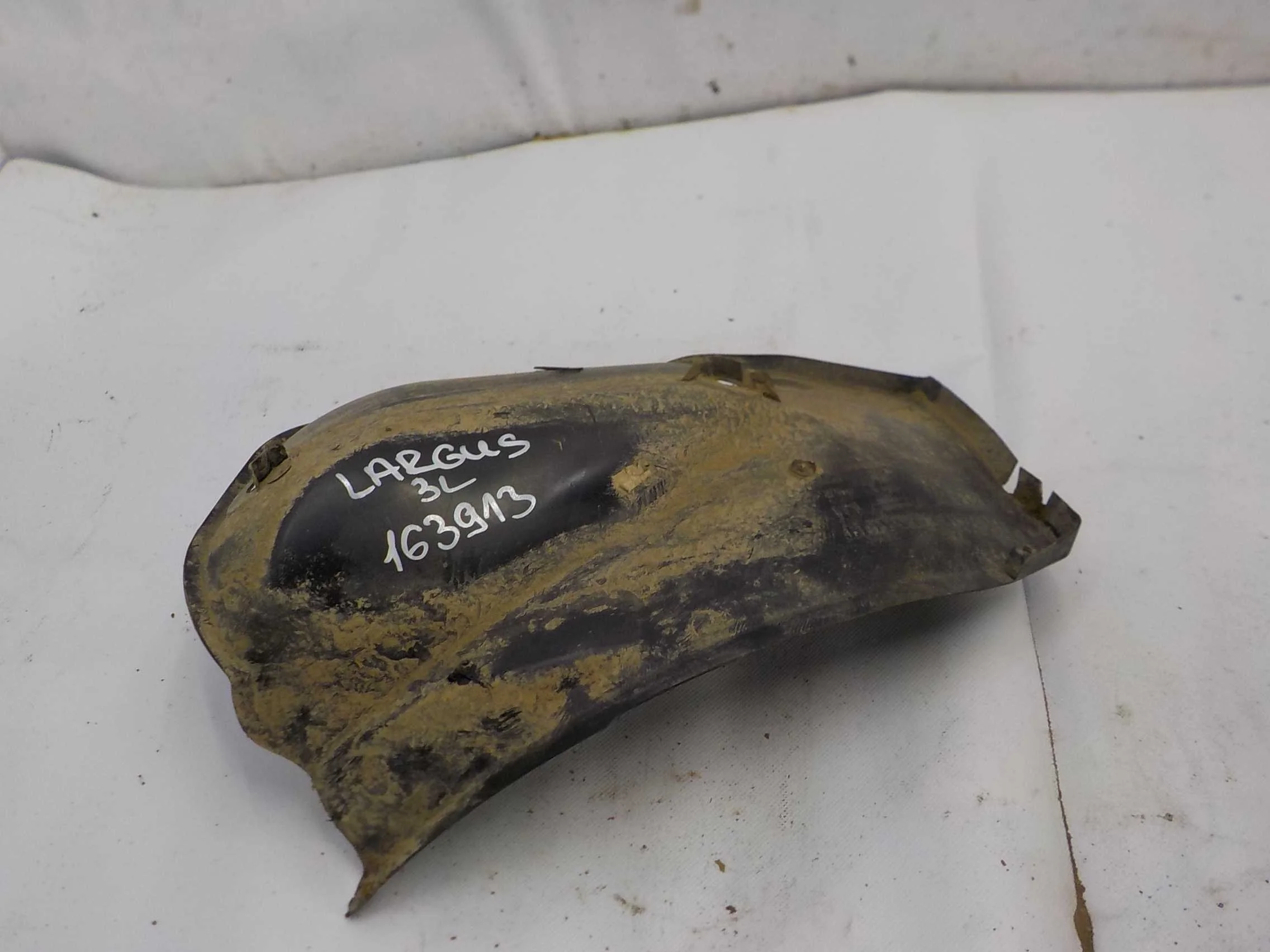 Подкрылок Renault Logan I (2004—2009) Зад Лево