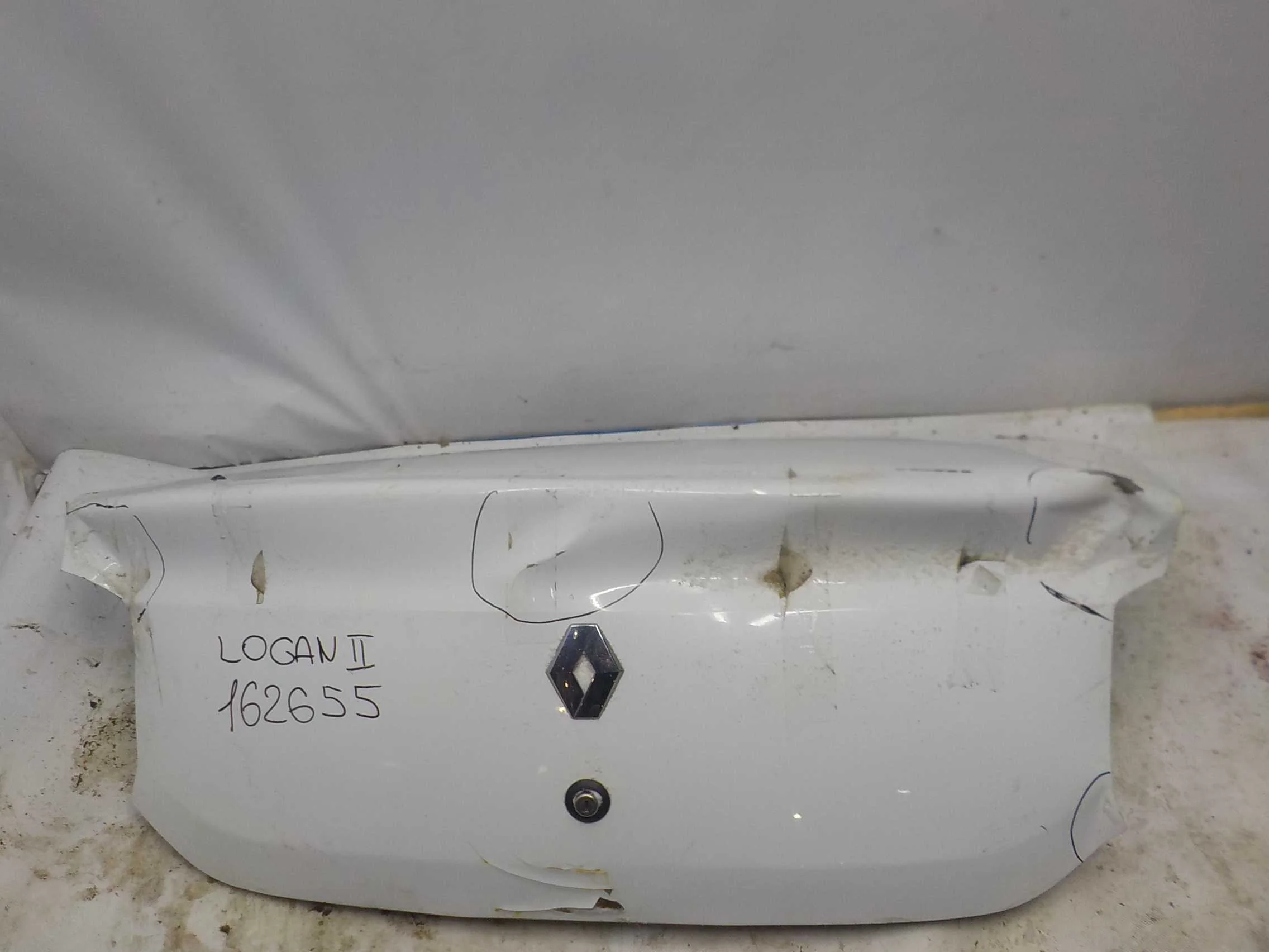 Крышка багажника Renault Logan II (2012—2018)