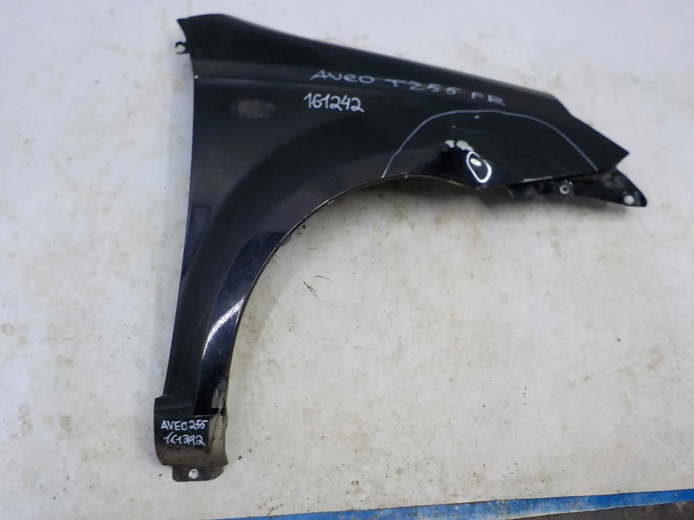 Крыло Chevrolet Aveo I (2003—2008) Перед Право