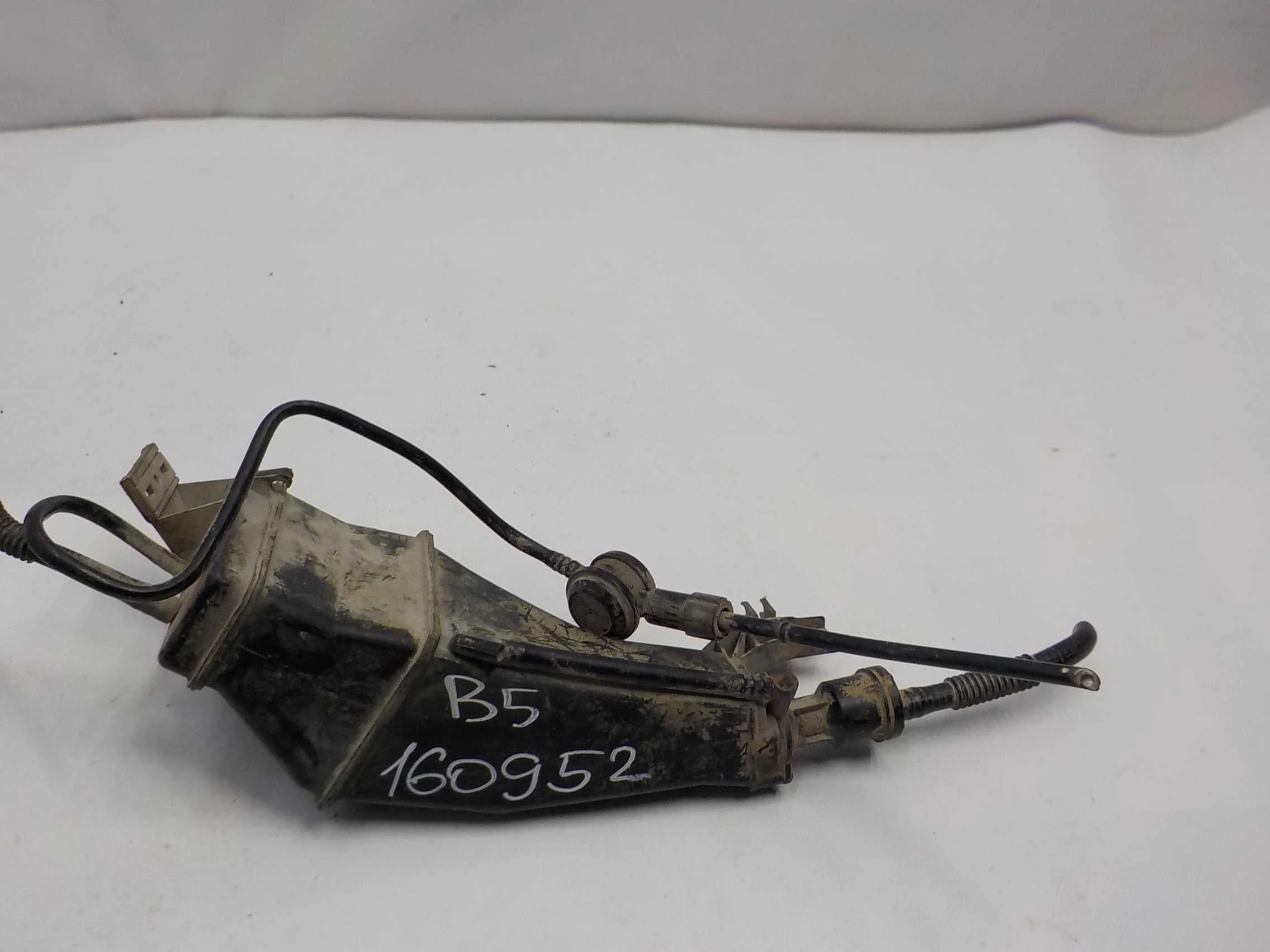 Адсорбер Volkswagen Passat B5 (1996—2001)