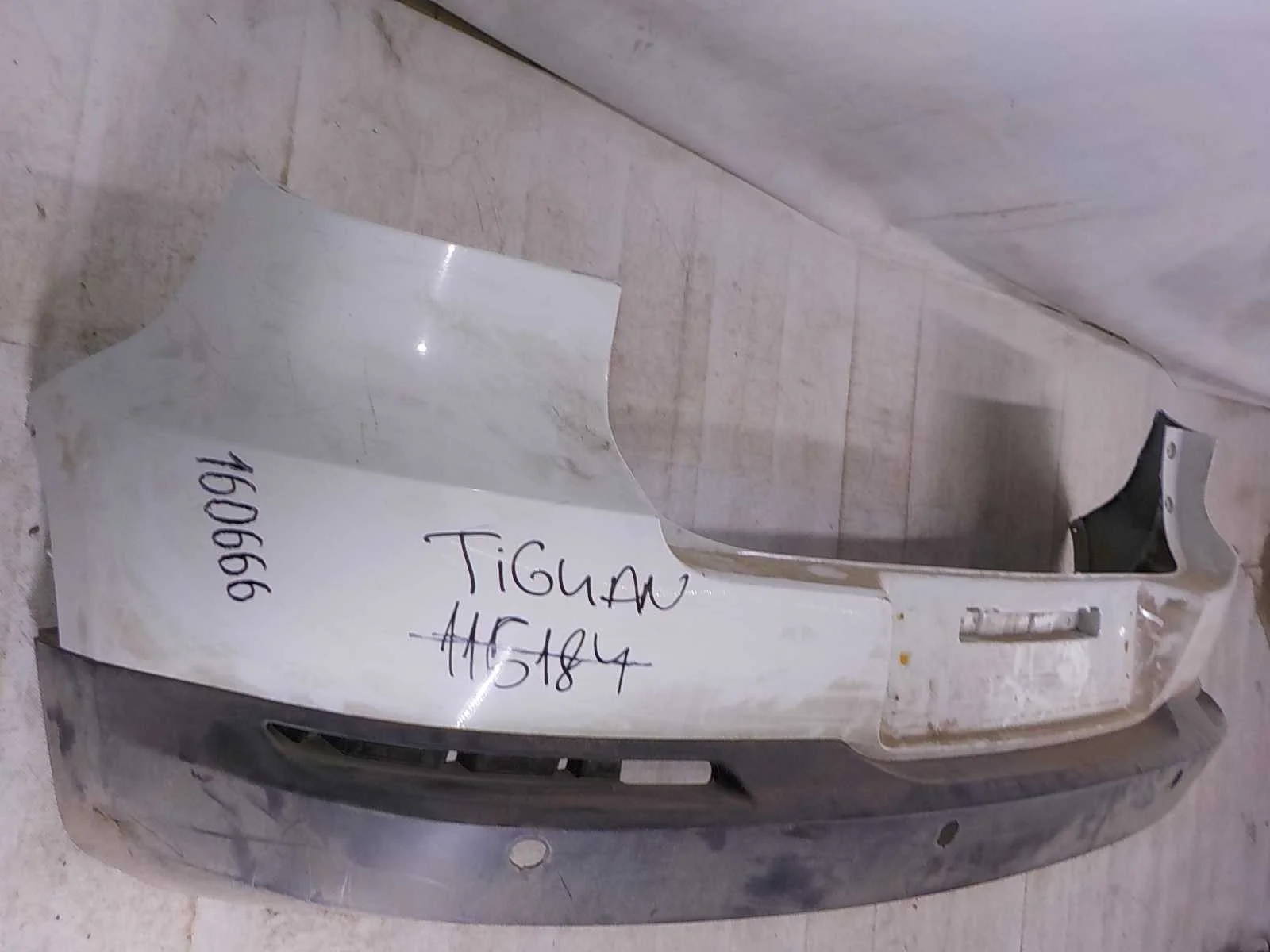 Бампер Volkswagen Tiguan I рестайлинг (2011—2019) Зад