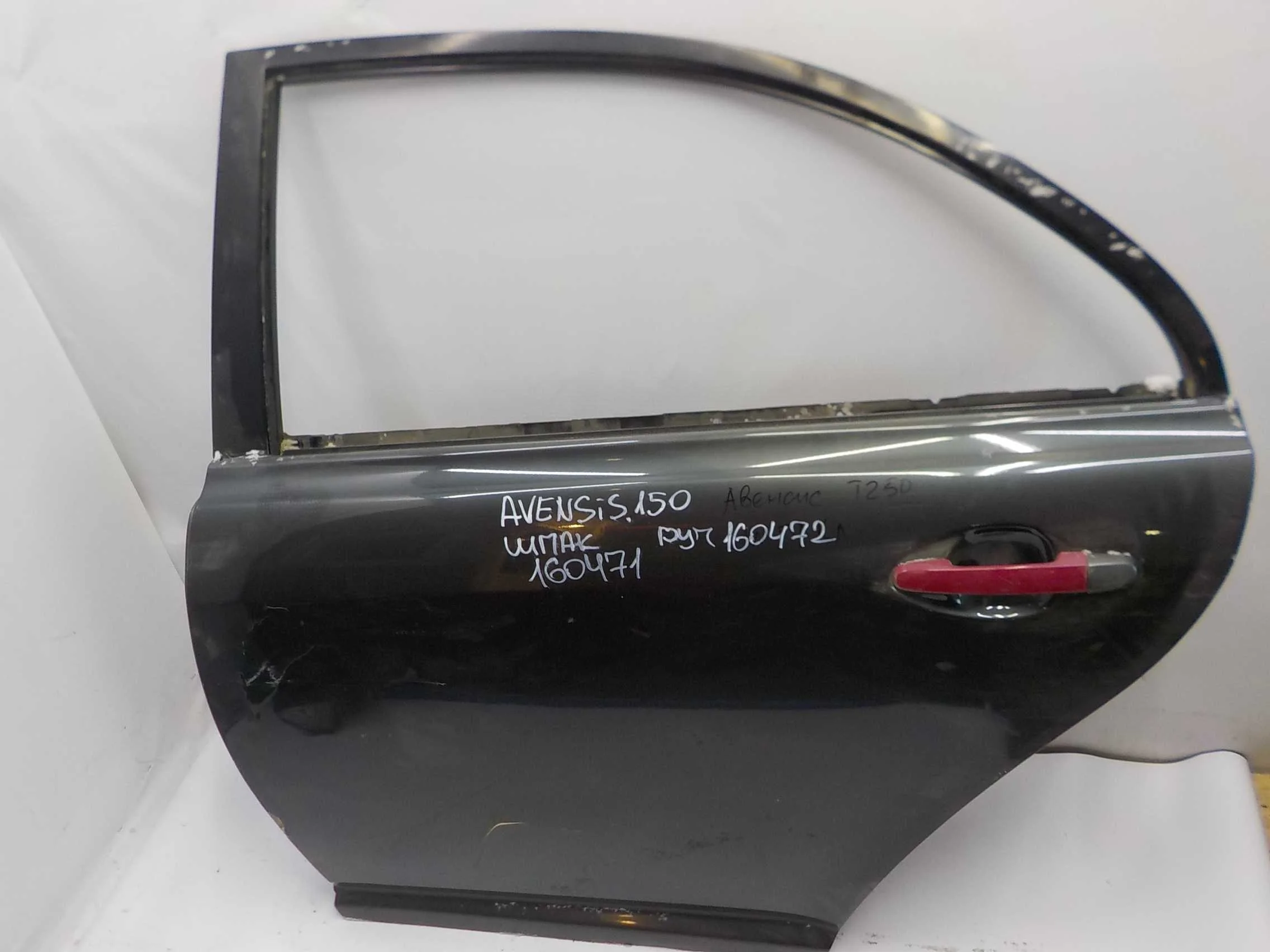 Дверь Toyota Avensis T250 (2003—2006) Зад Лево