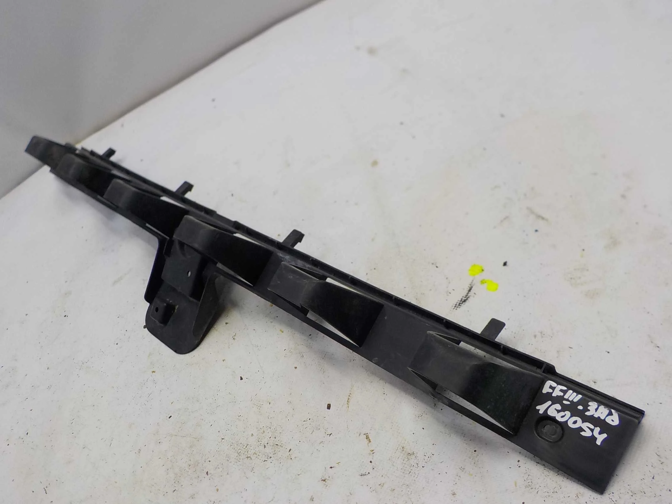 кронштейн бампера Ford Focus III (2011—2015) Зад