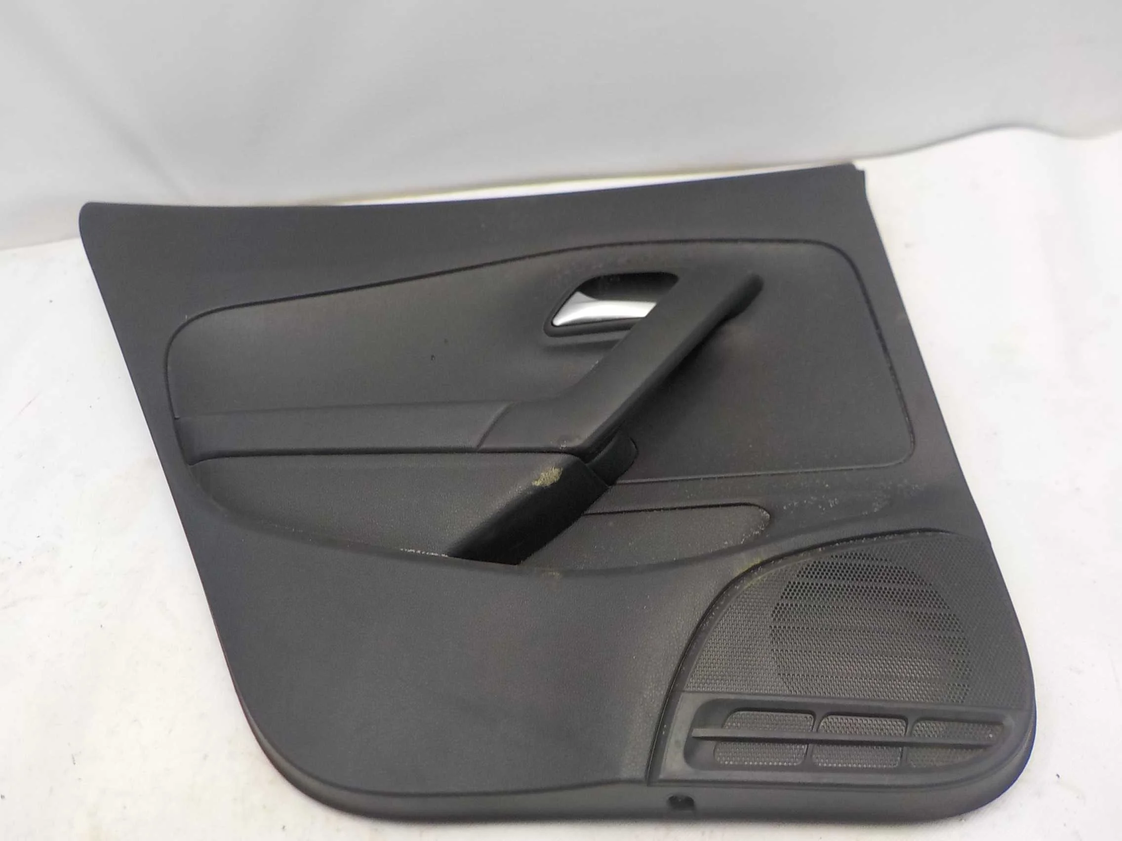 Обшивка двери Volkswagen Polo V (2009—2015) Зад Лево