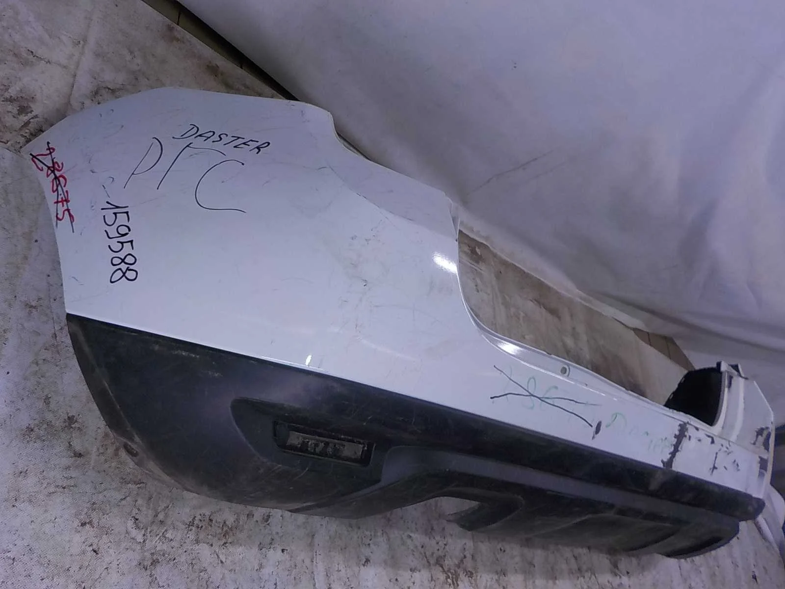 Бампер Renault Duster I (2010—2015) Зад