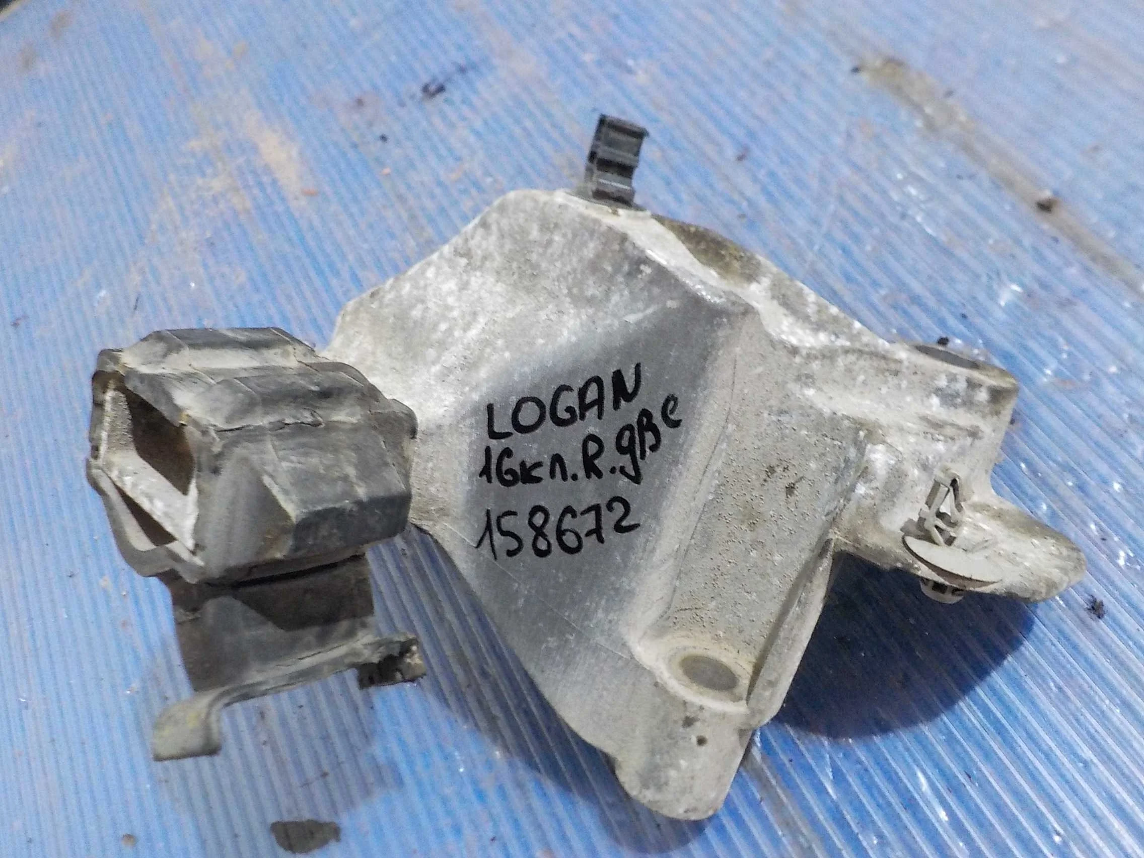 Опора двигателя Renault Logan II (2012—2018)  Право