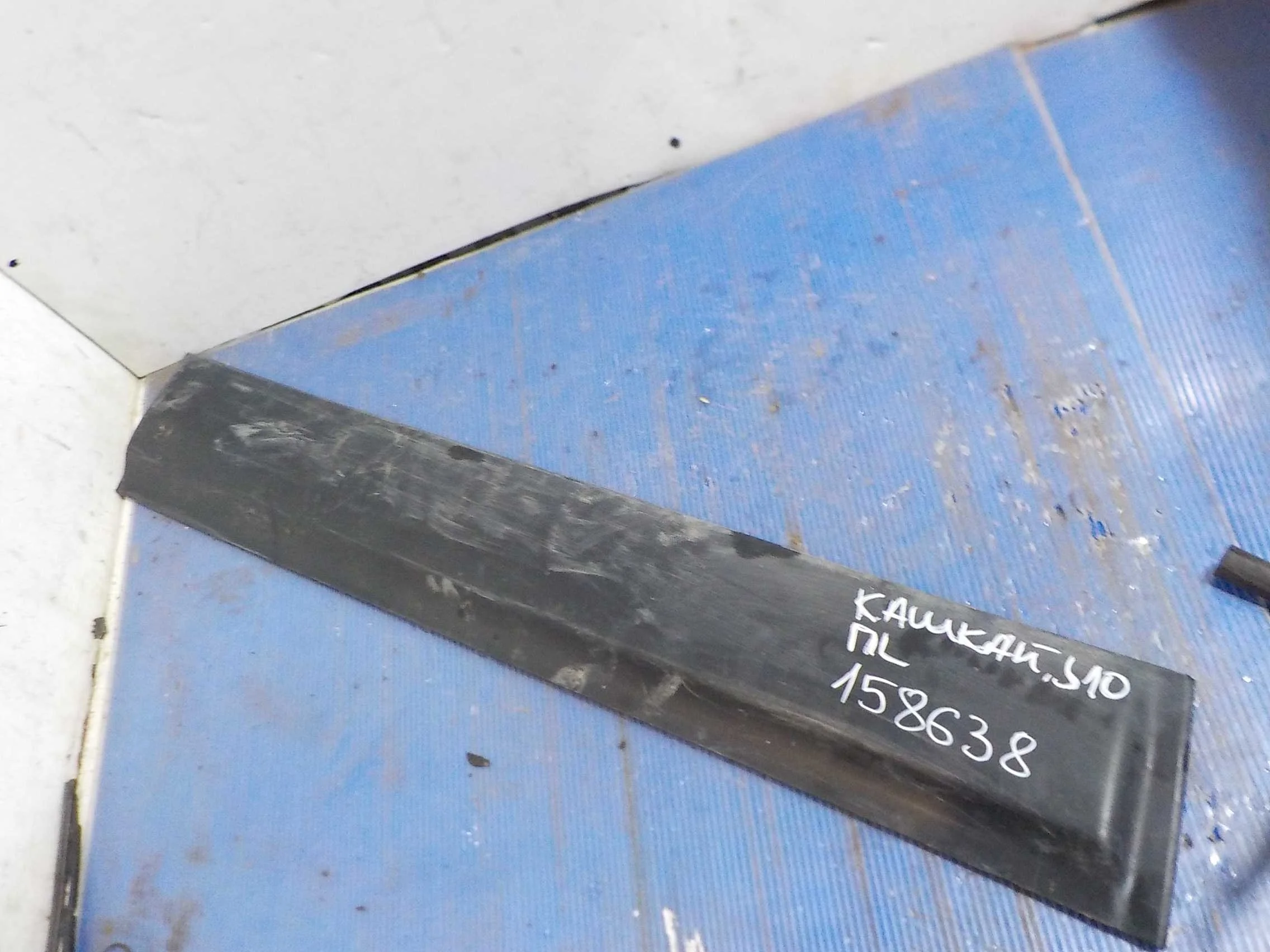 Накладка на дверь Nissan Qashqai+2 I рестайлинг (2010—2013) Перед Лево