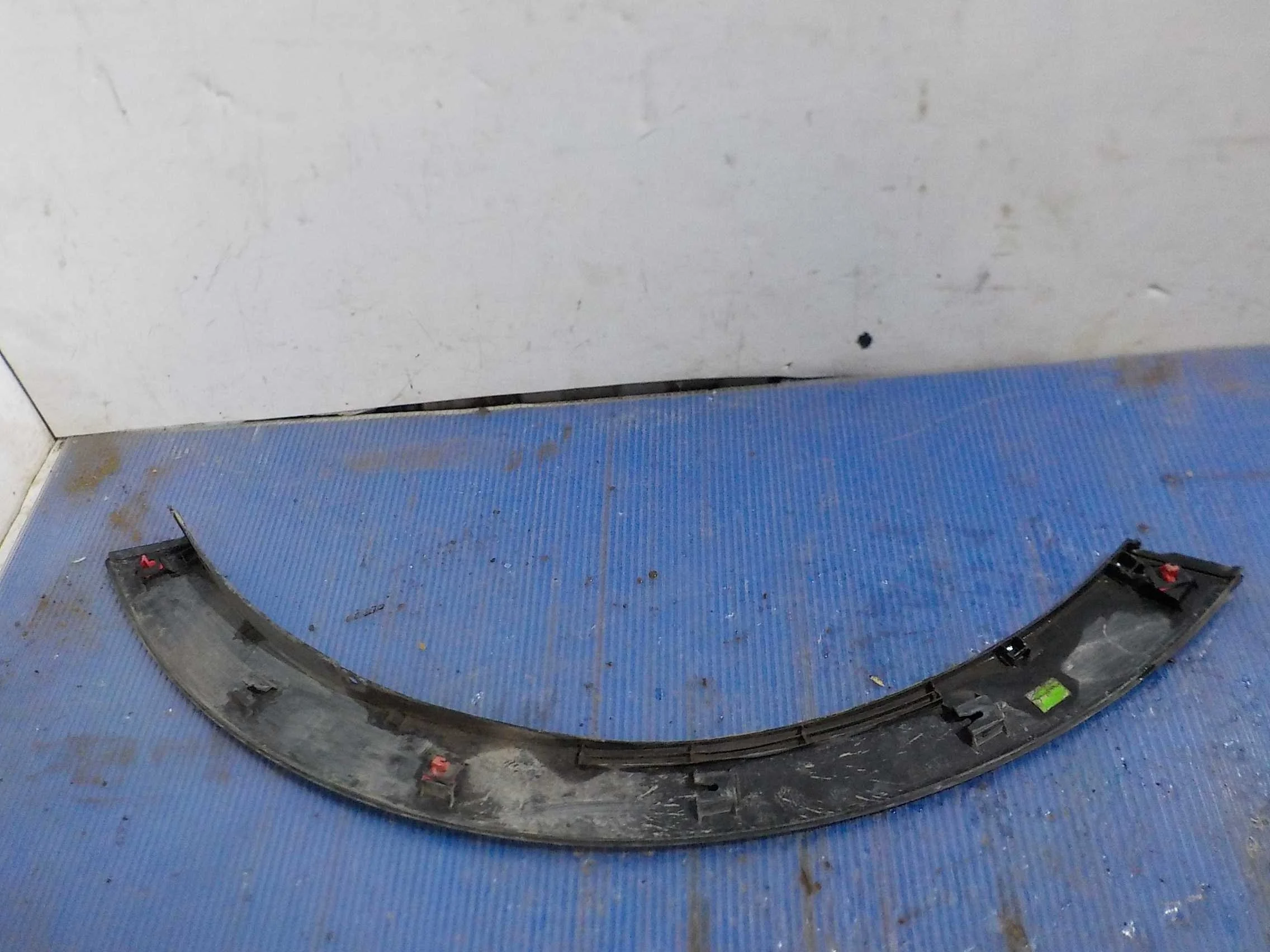 Накладка на крыло Kia Sportage III (2010—2014) Перед Право