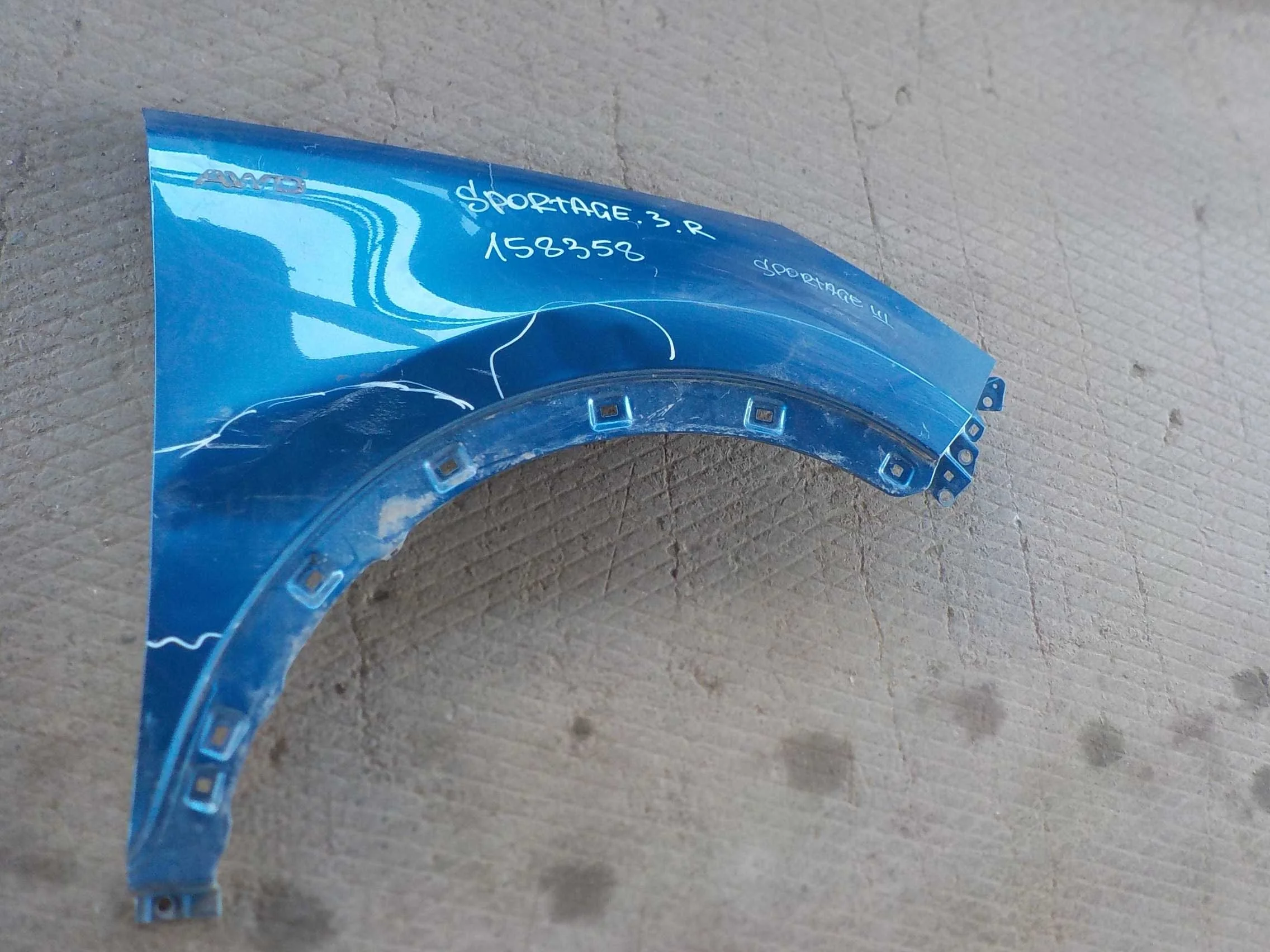Крыло Kia Sportage III (2010—2014) Перед Право