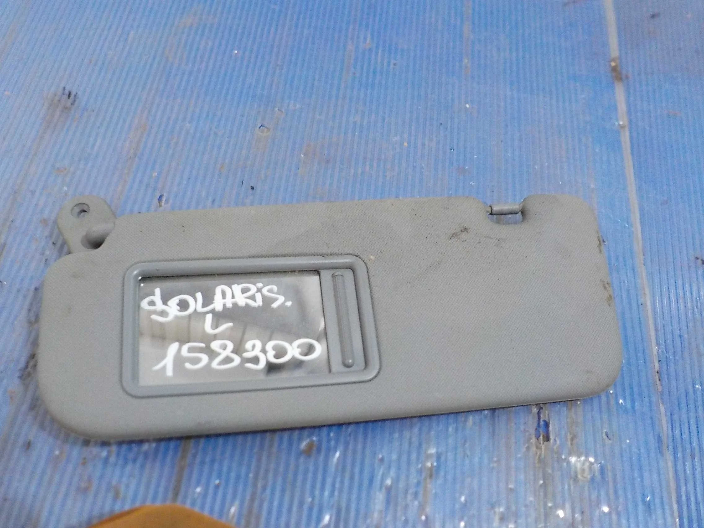 козырек Hyundai Solaris I (2010—2014)  Лево