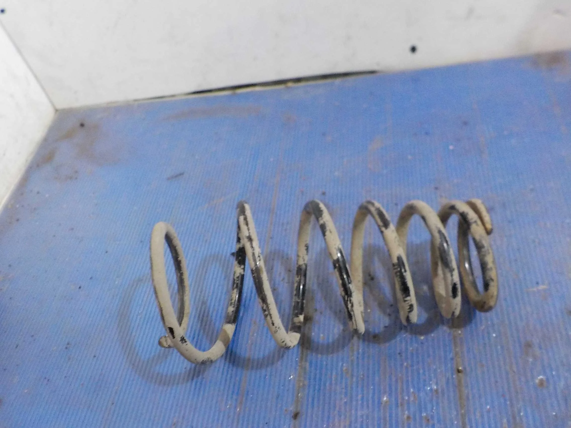 пружина Toyota Camry XV50 рестайлинг 2 (2017—2018) Зад