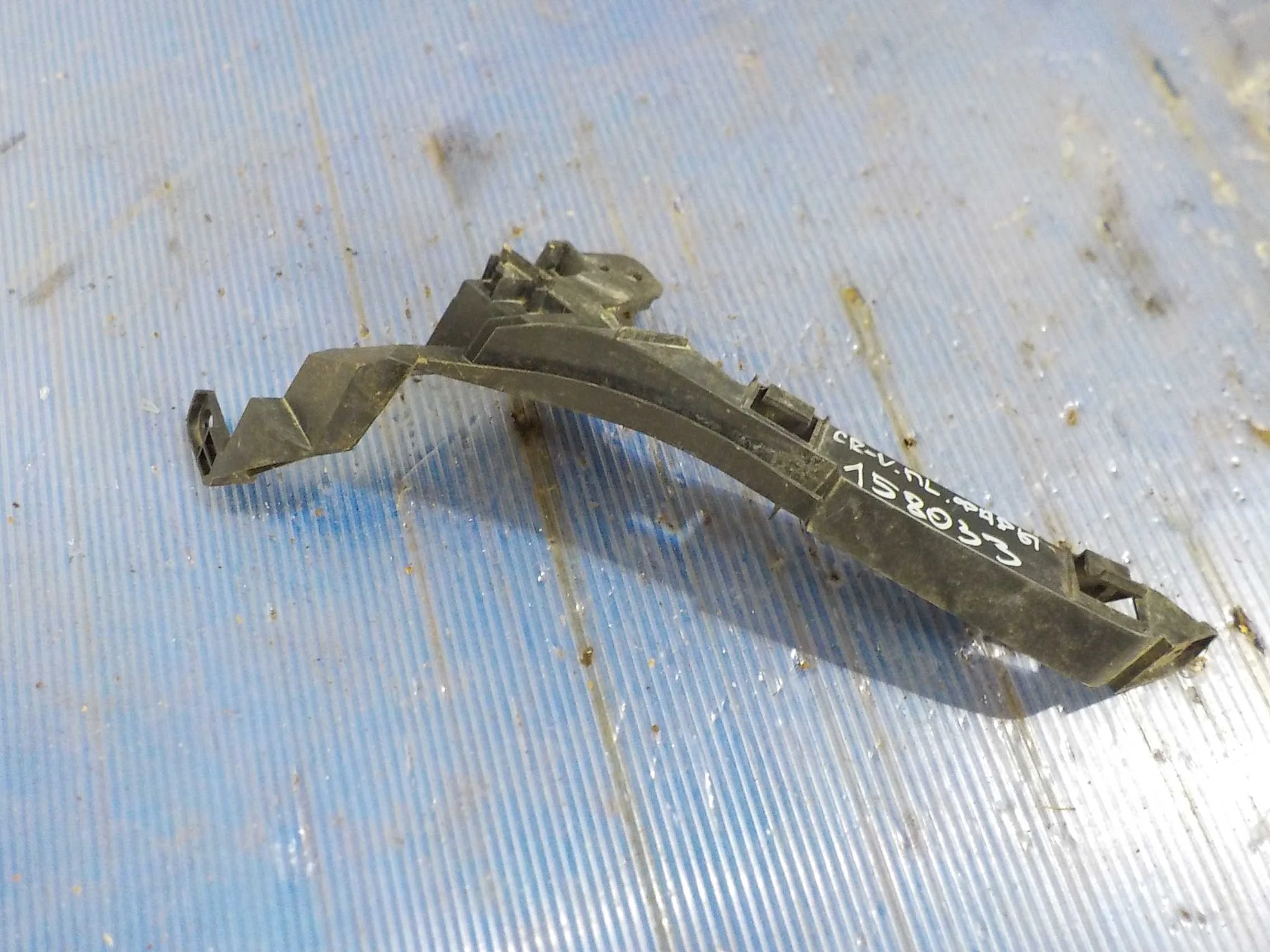 Кронштейн фары Honda CR-V IV (2011—2015)  Лево