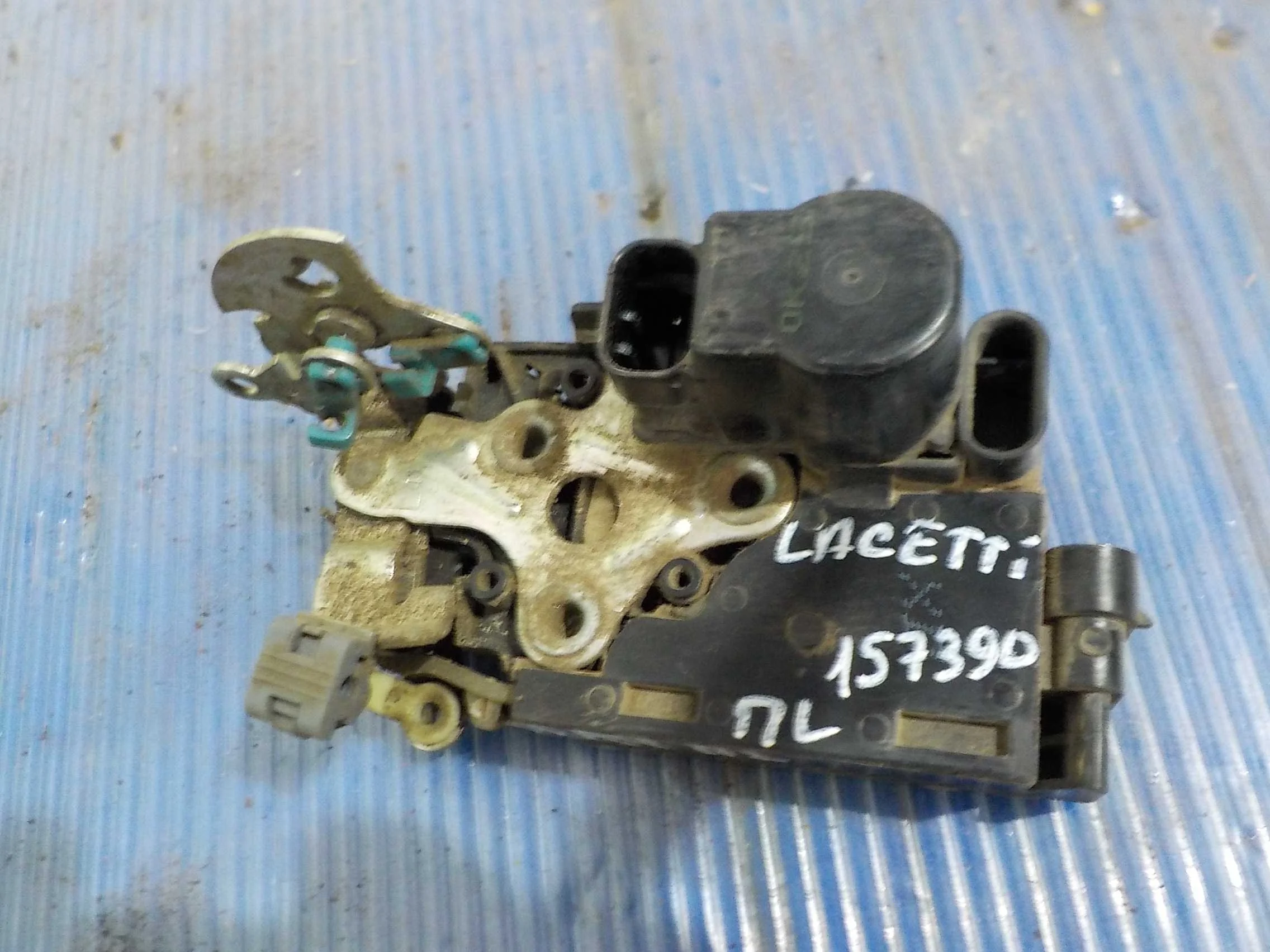 Замок двери Chevrolet Aveo I (2003—2008) Перед Лево