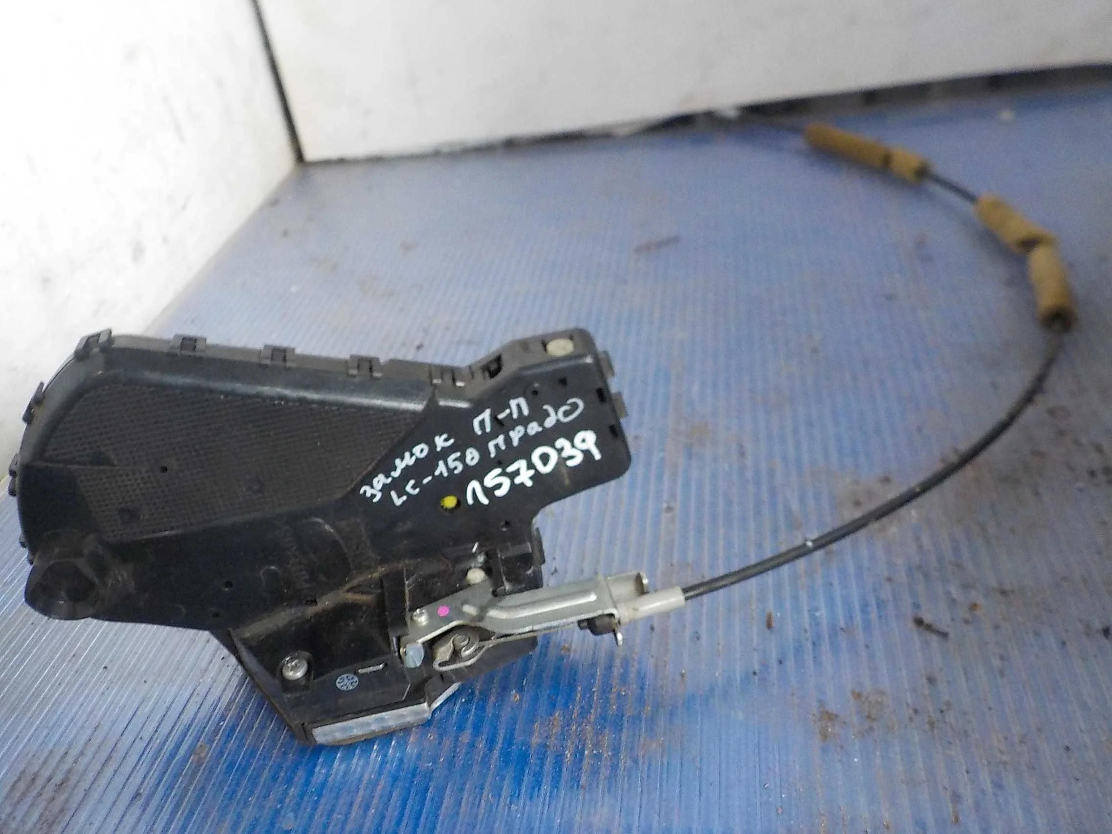 Замок двери Toyota RAV4 IV рестайлинг (2015—2019) Перед Право