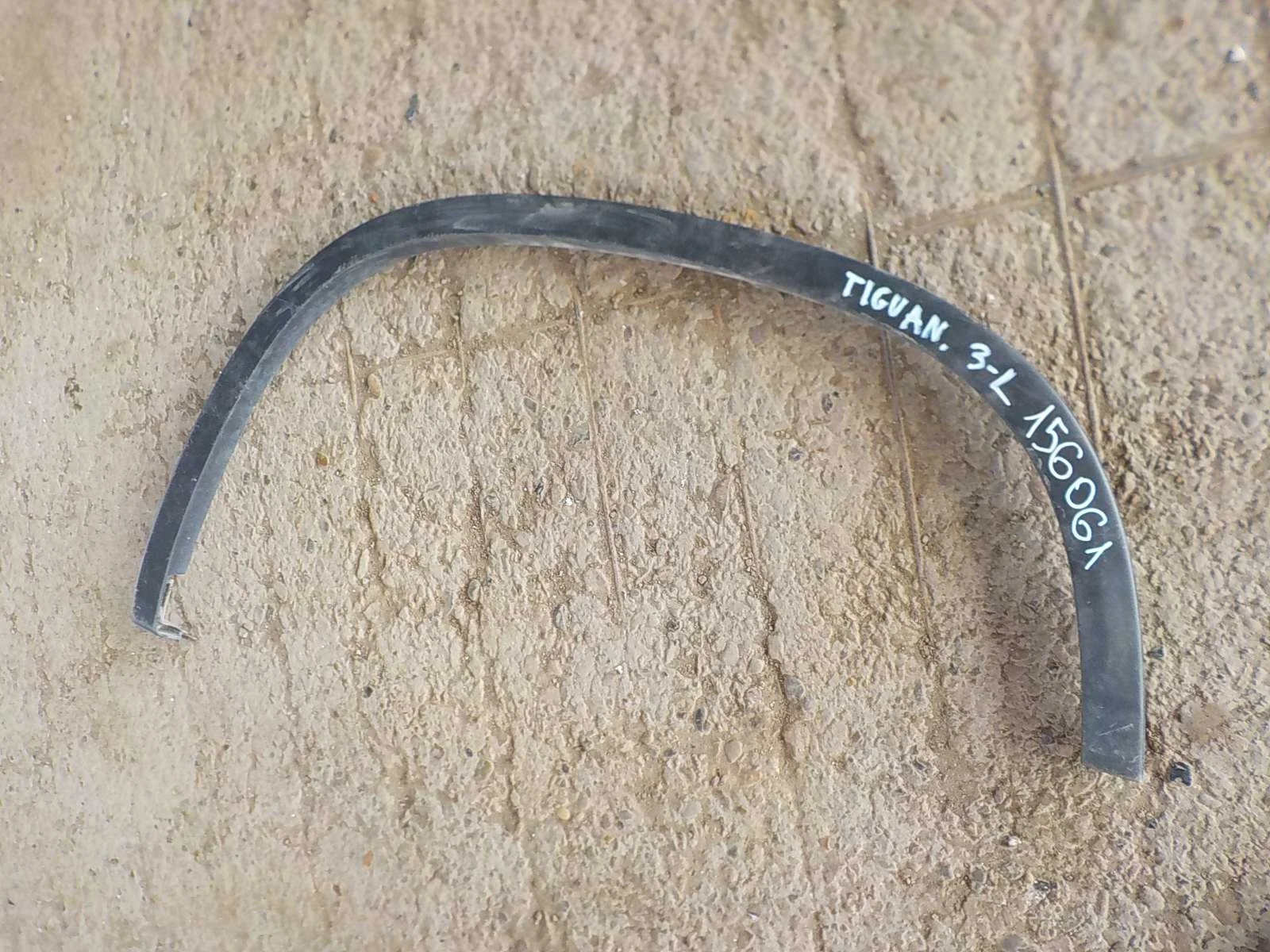 Накладка на крыло Volkswagen Tiguan I (2007—2011) Зад Лево