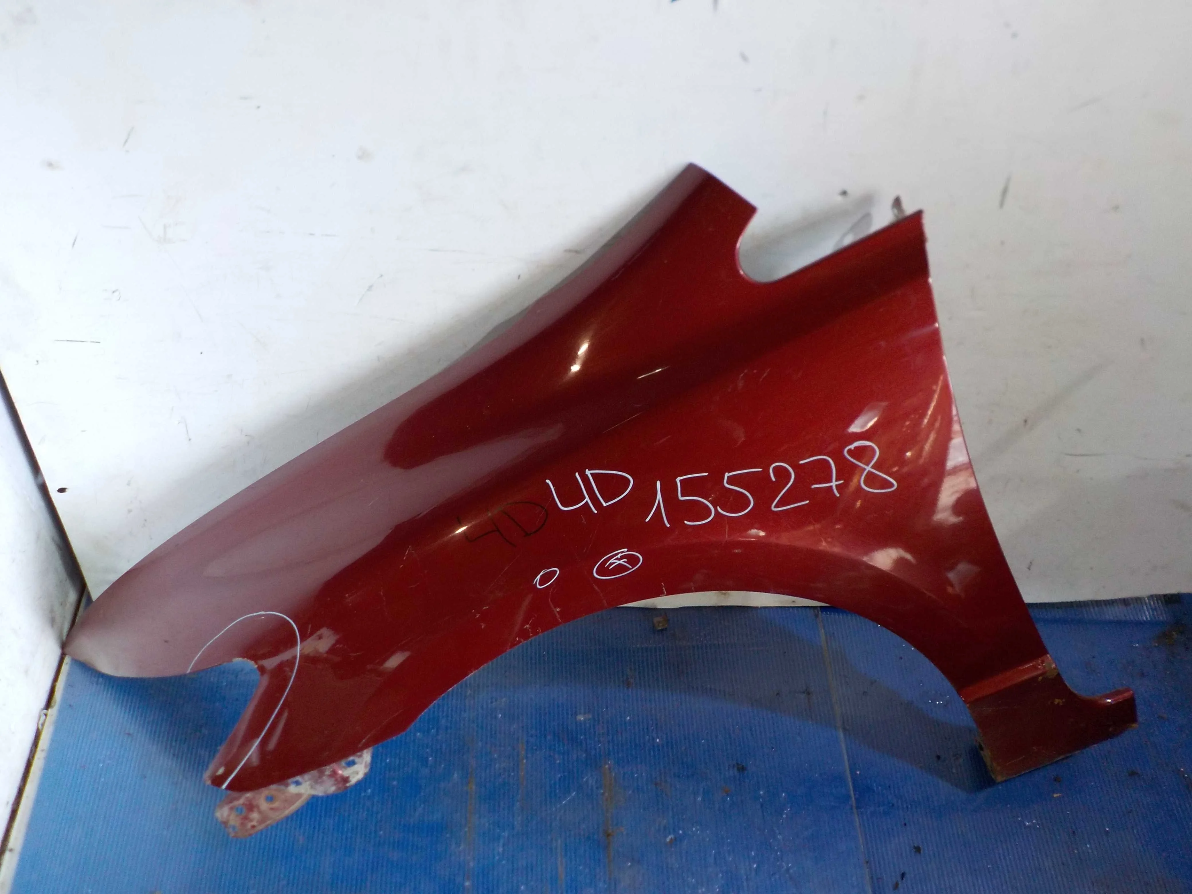 Крыло Honda Civic VIII (2005—2009) Перед Лево