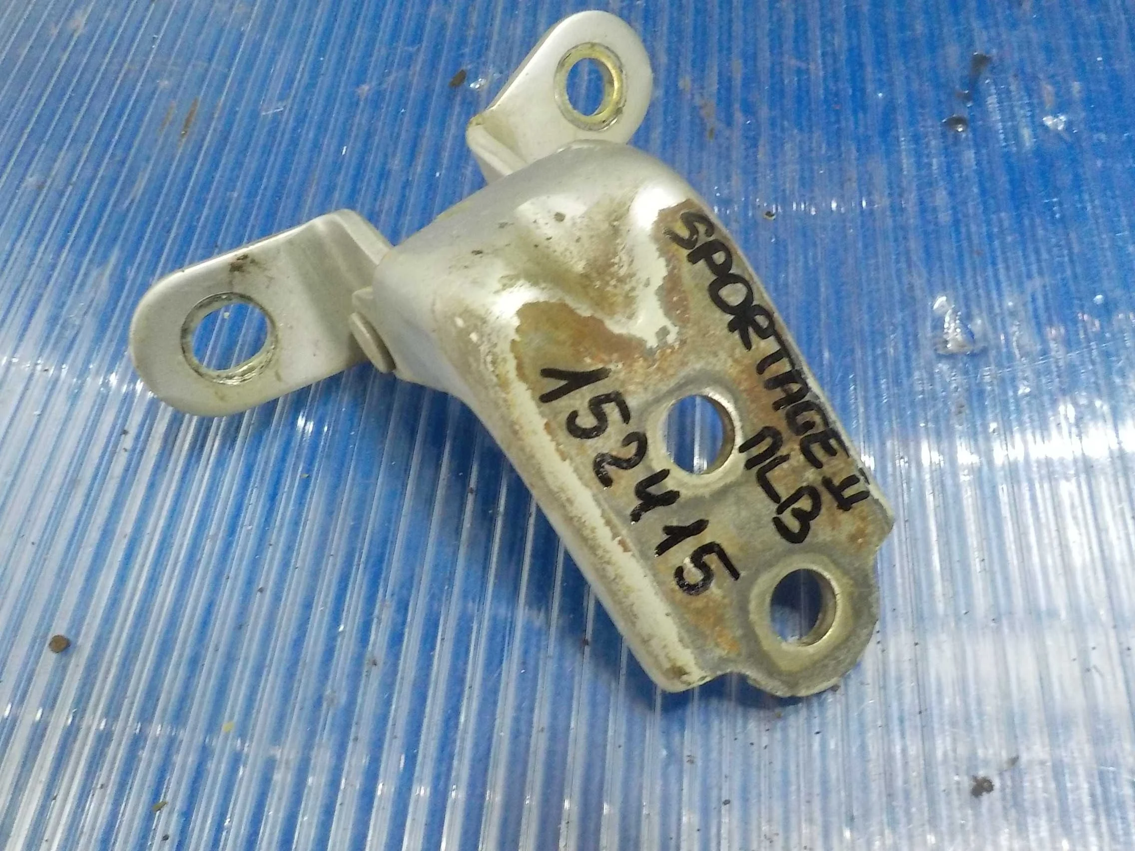 Петля двери Hyundai i30 I рестайлинг (2010—2012) Перед Лево Верх